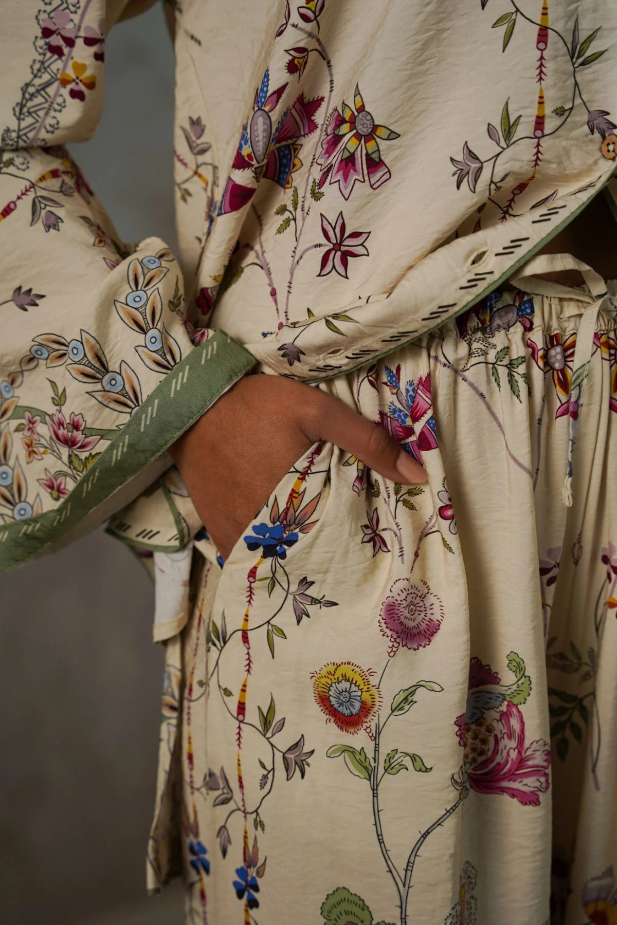 VINTAGE FLORAL PANTS - Image 3