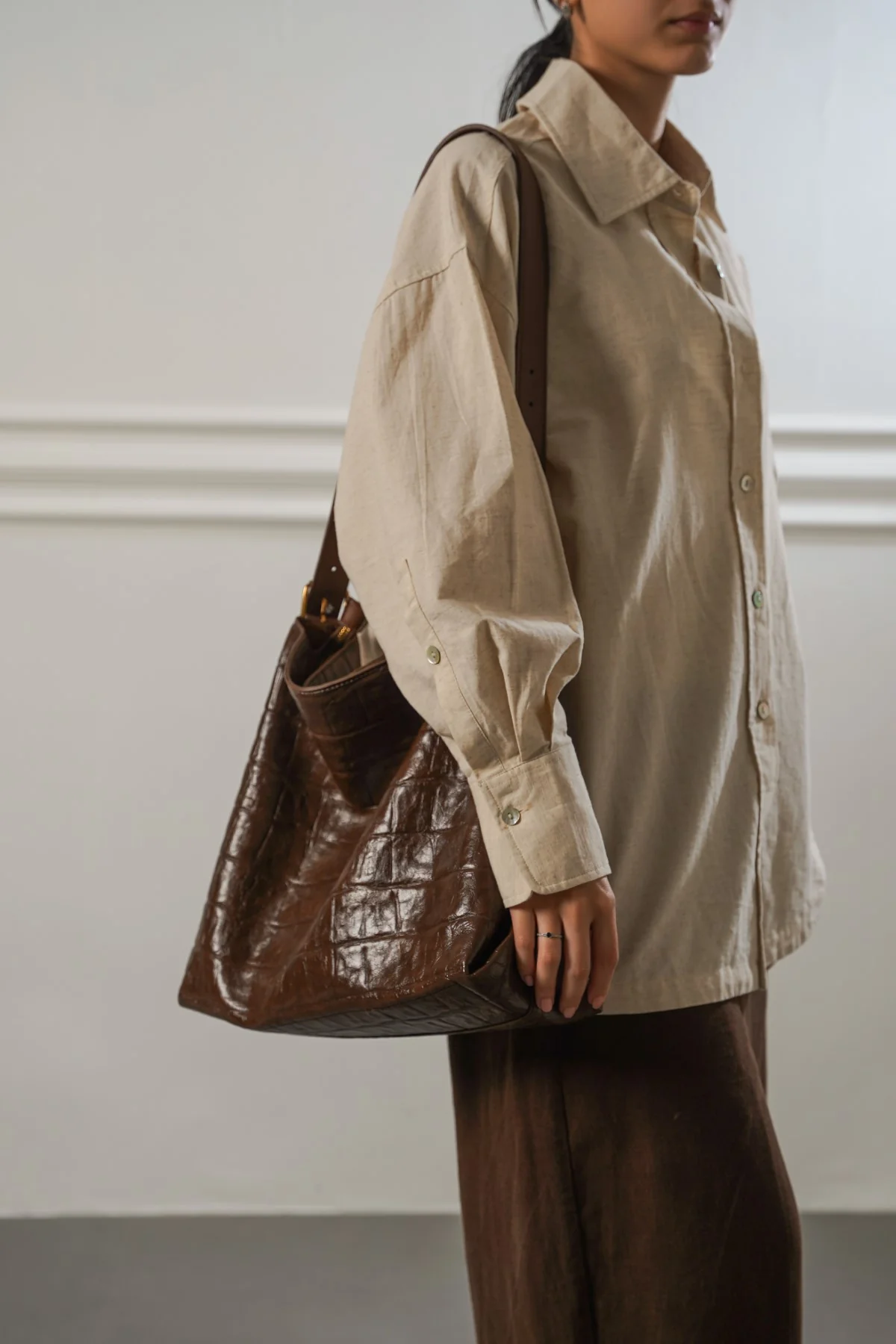 EMBOSSED TOTE BAG - Image 3