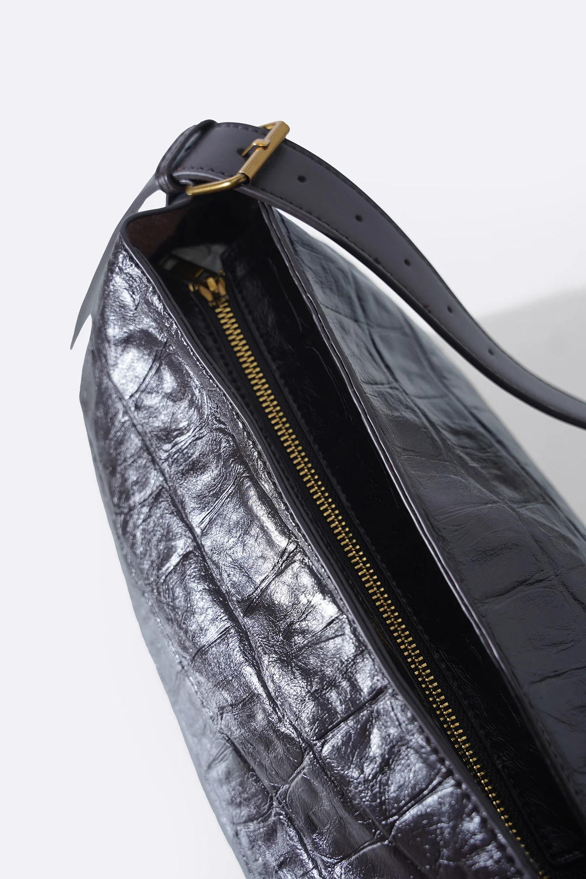 EMBOSSED TOTE BAG - Image 8