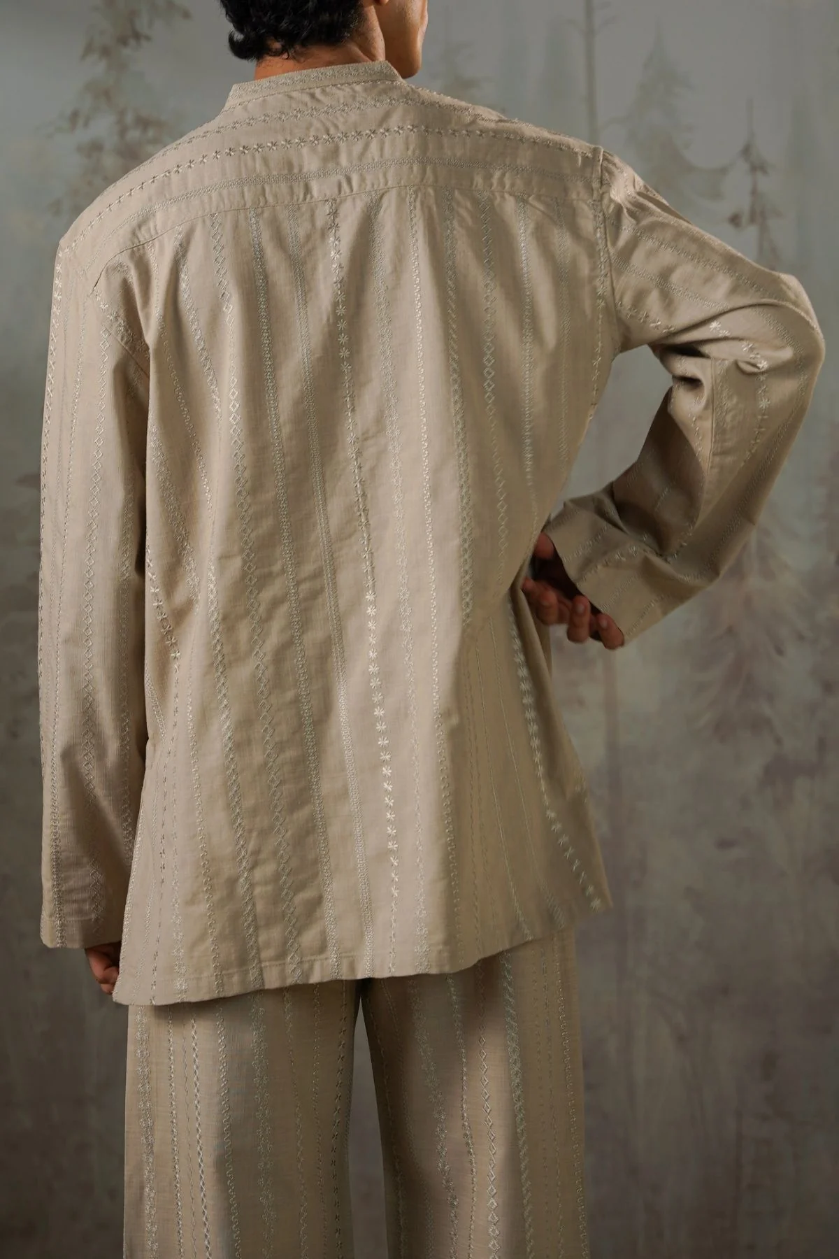 EMBROIDERED HALF PLACKET SHIRT - Image 4