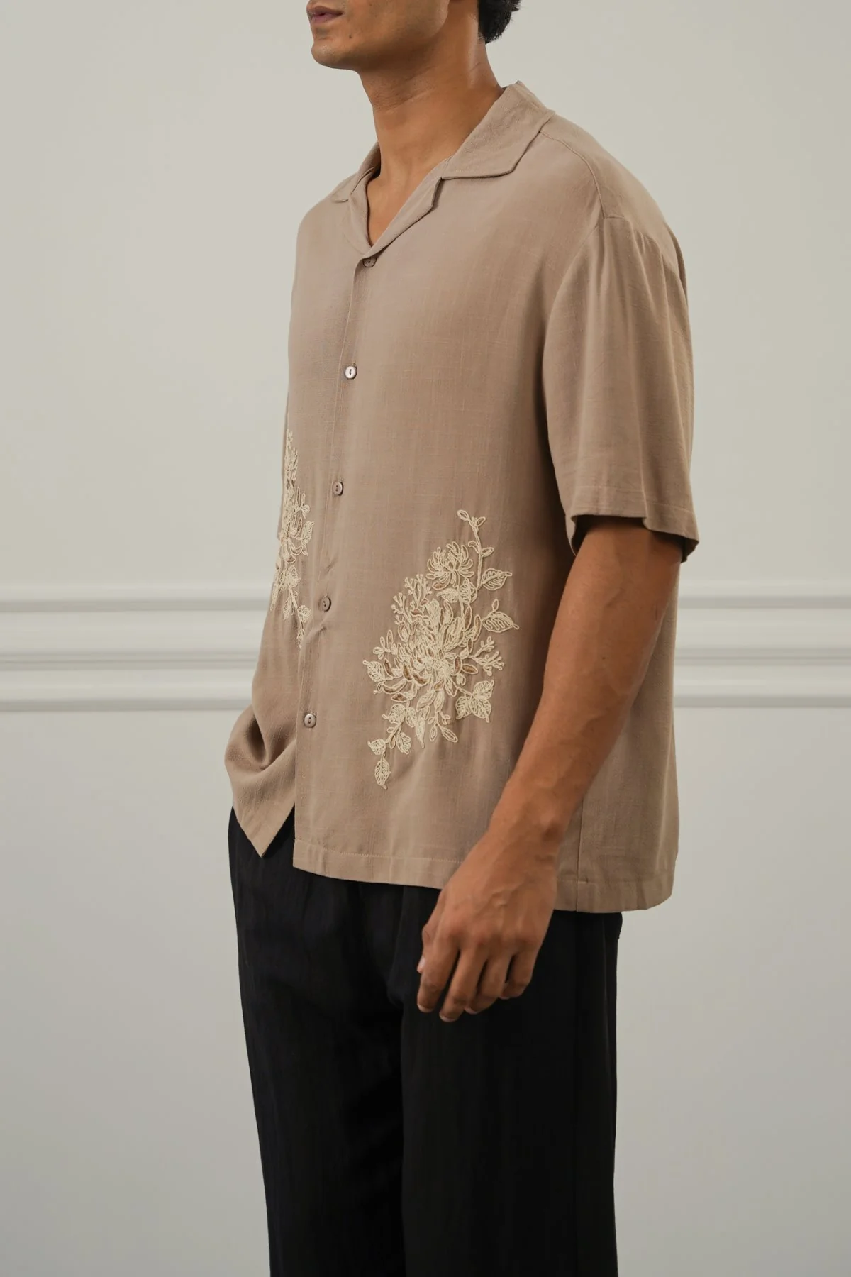 EMBROIDERED LINEN BLEND SHIRT