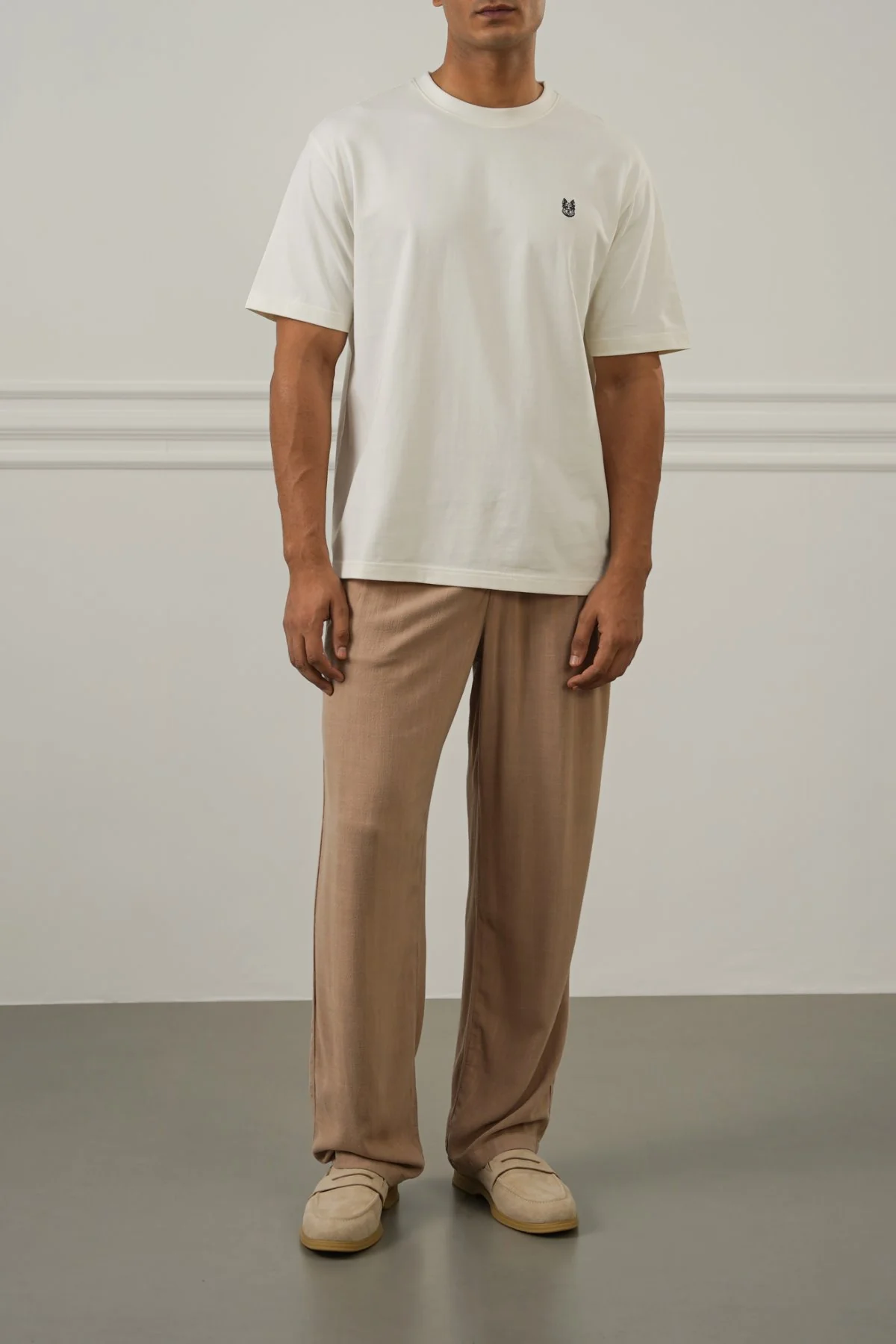 EMBROIDERED LOGO TEE - Image 3