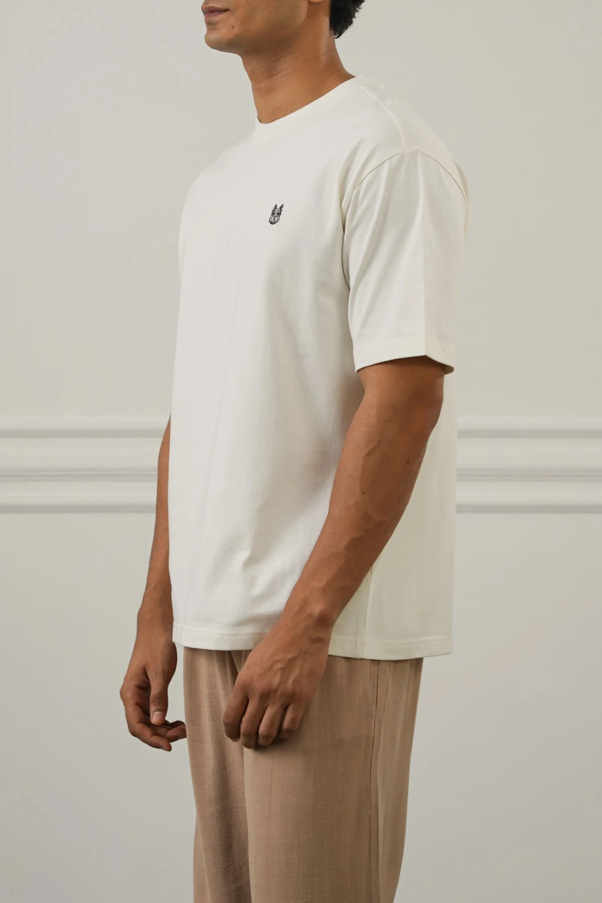 EMBROIDERED LOGO TEE - Image 4