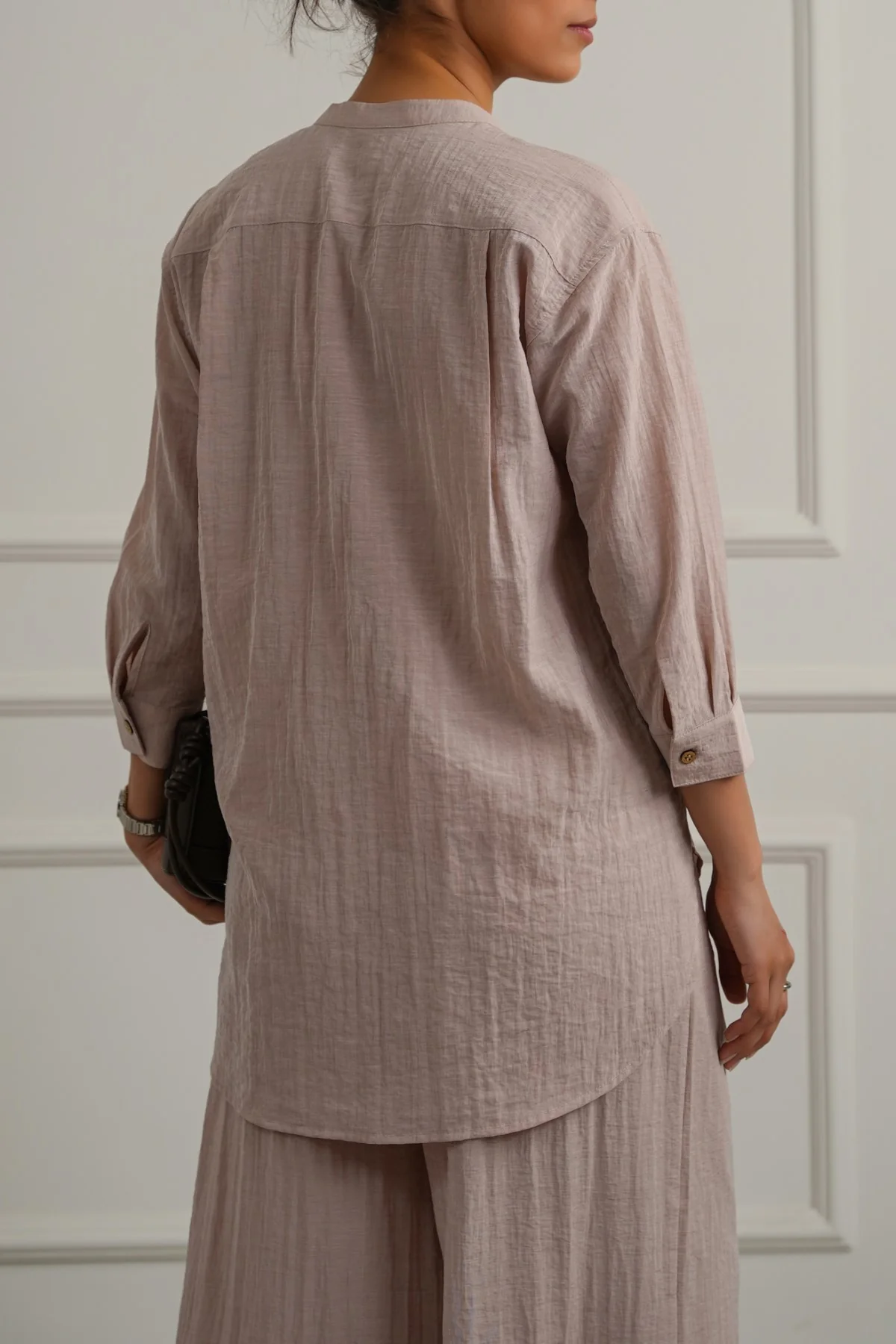 ESSENTIAL BREEZE SHIRT - Image 4