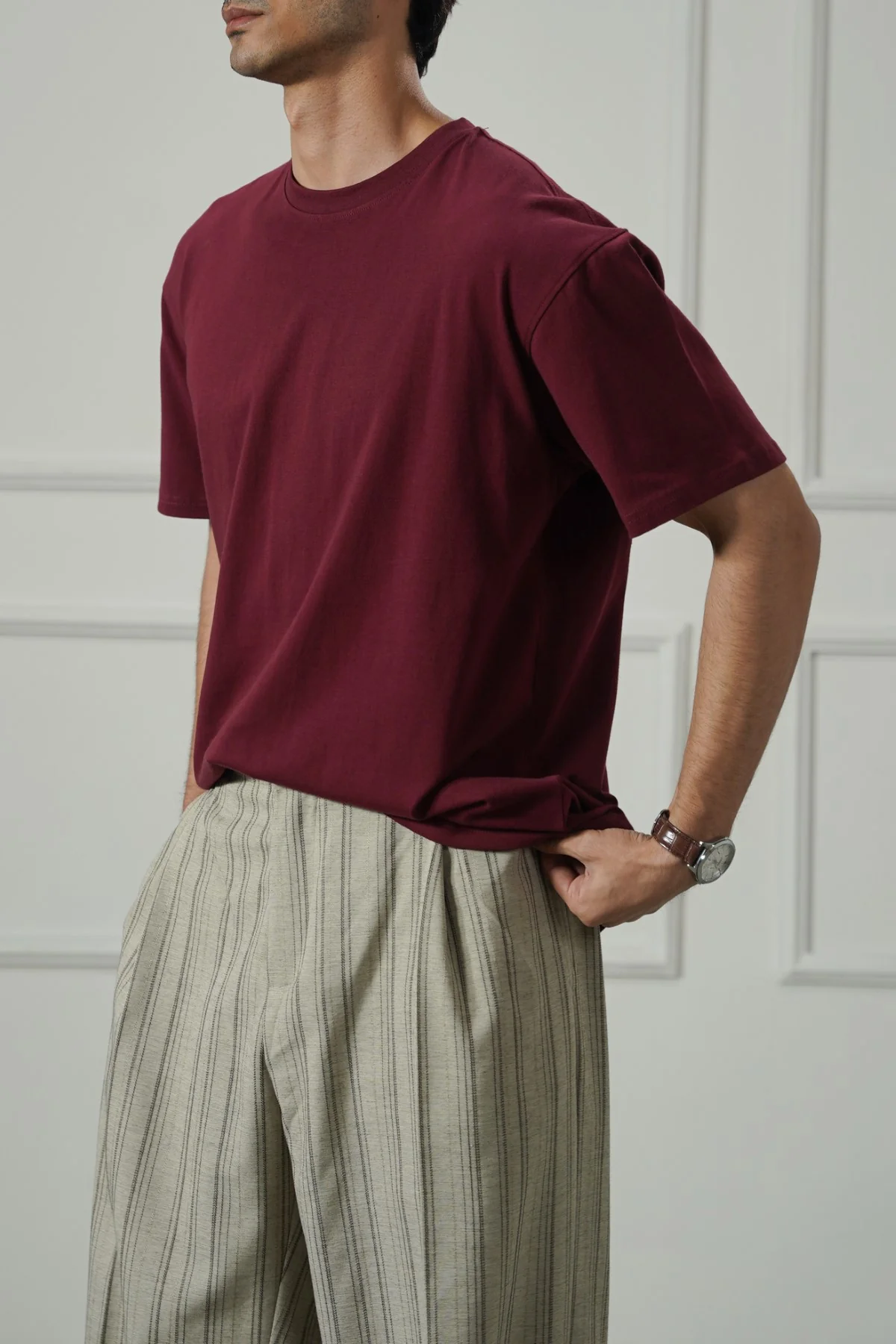 ESSENTIAL CREW NECK TEE