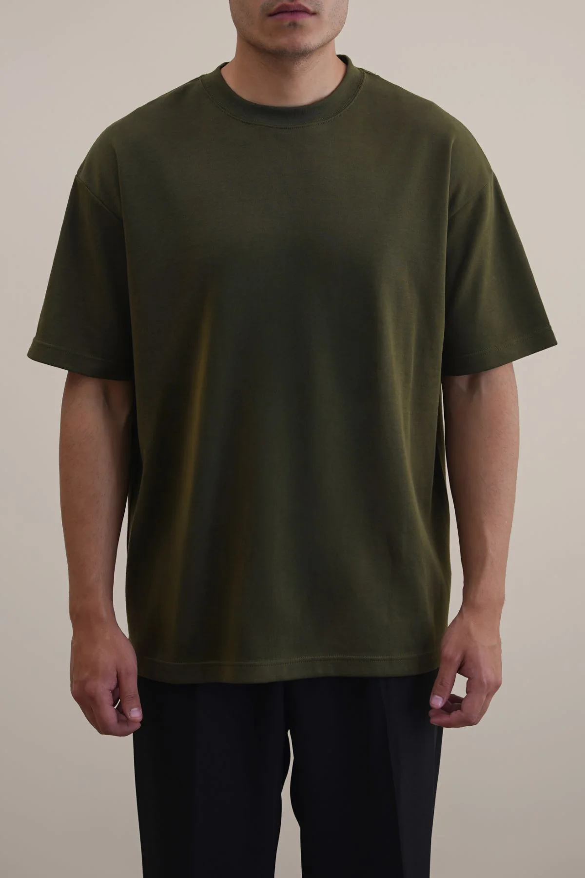 ESSENTIAL TEE