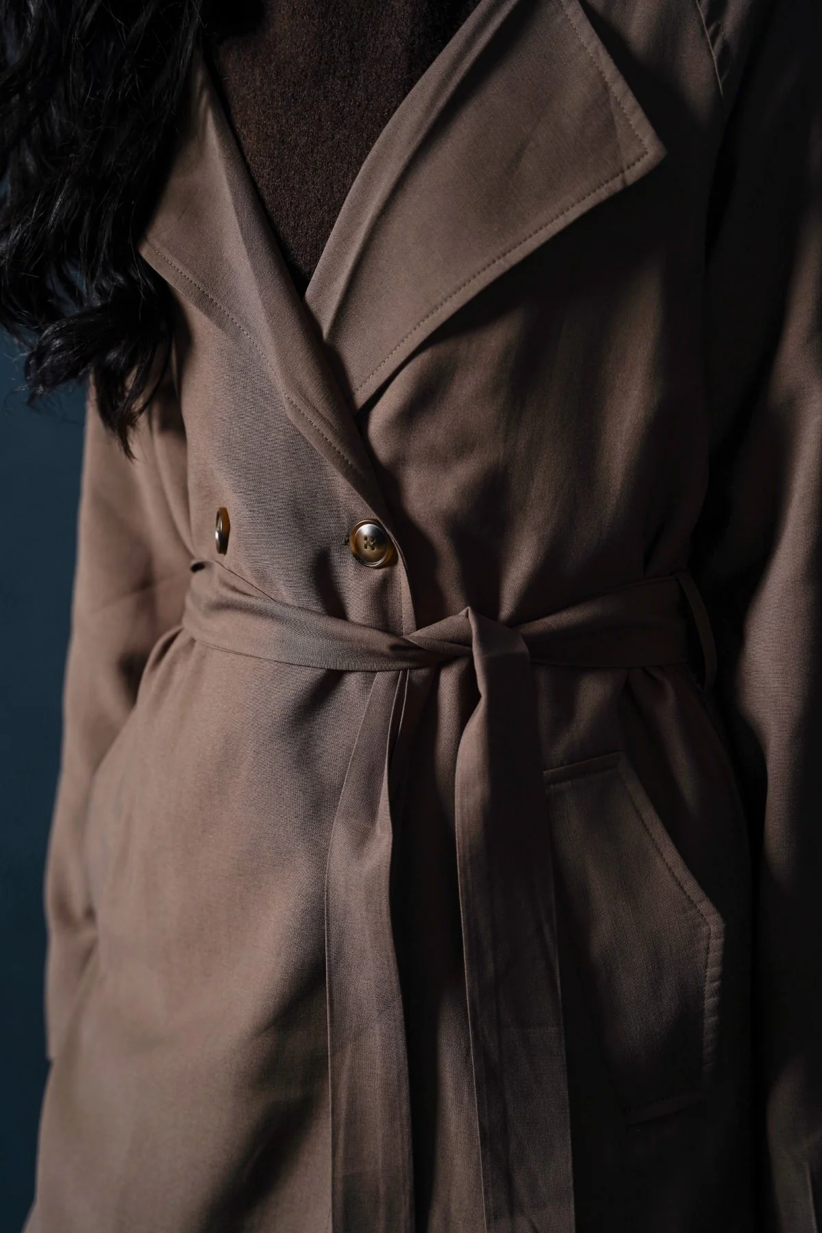 ESSENTIAL TRENCH COAT - Image 5