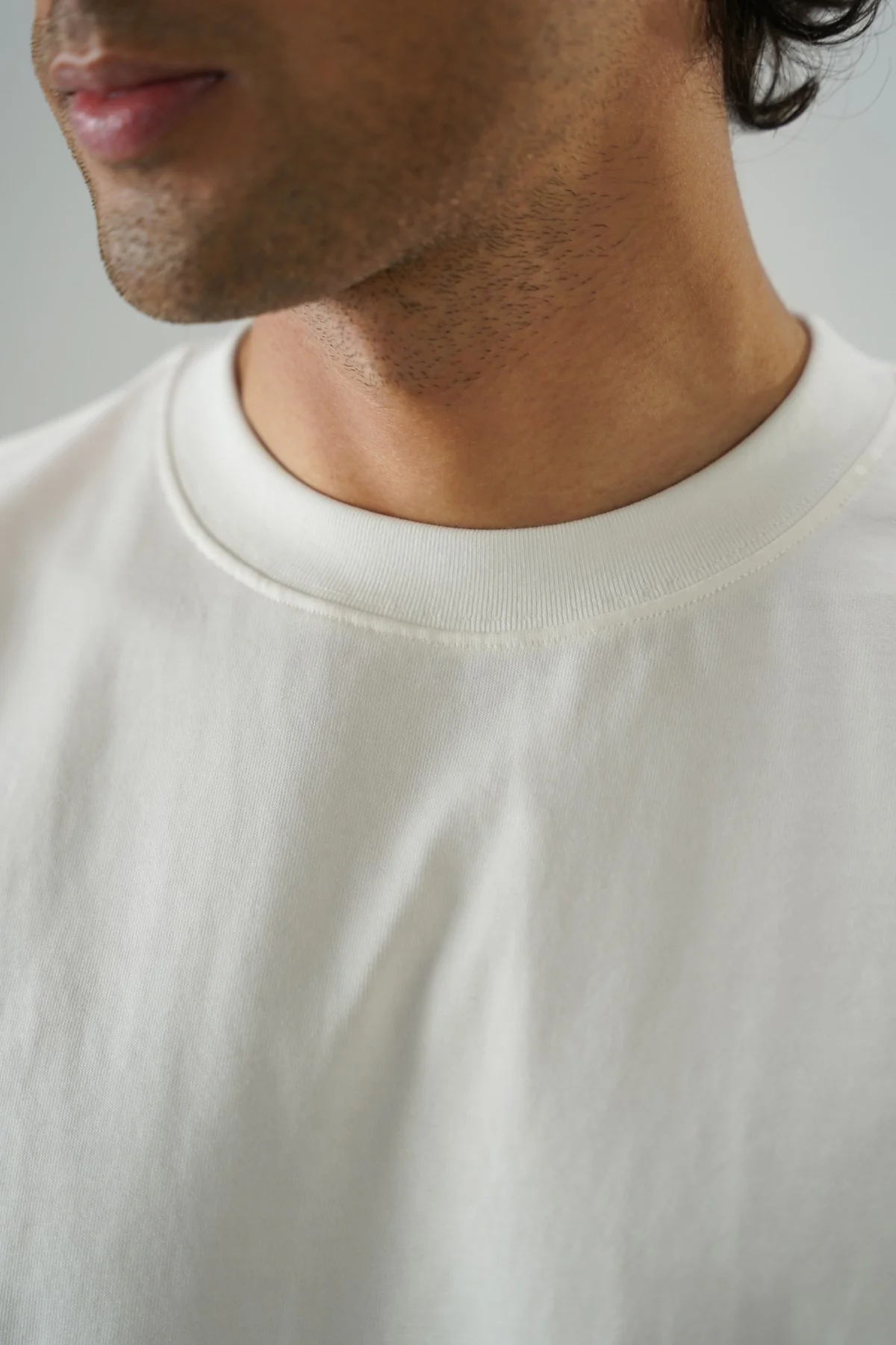 EVERYDAY COMFORT TEE - Image 4