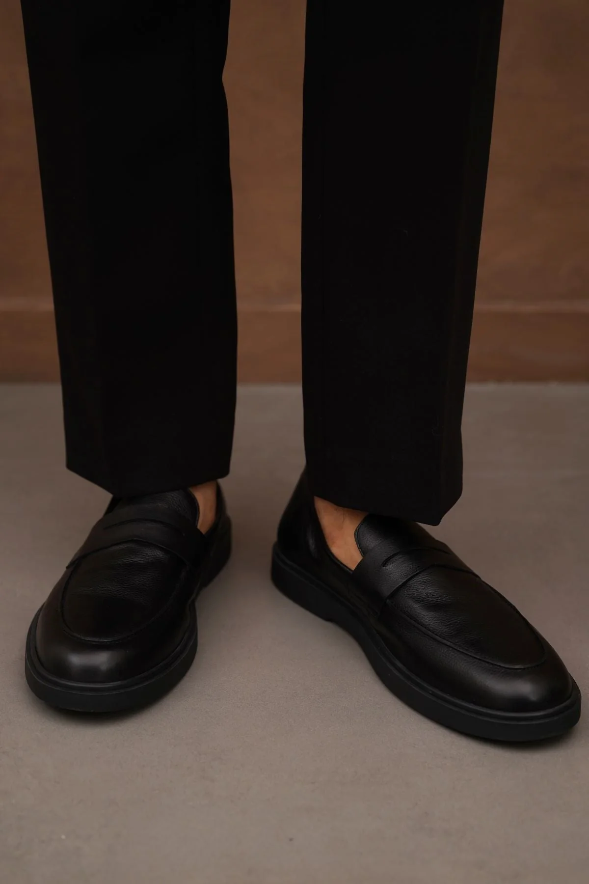 EVERYDAY LEATHER LOAFERS - Image 3