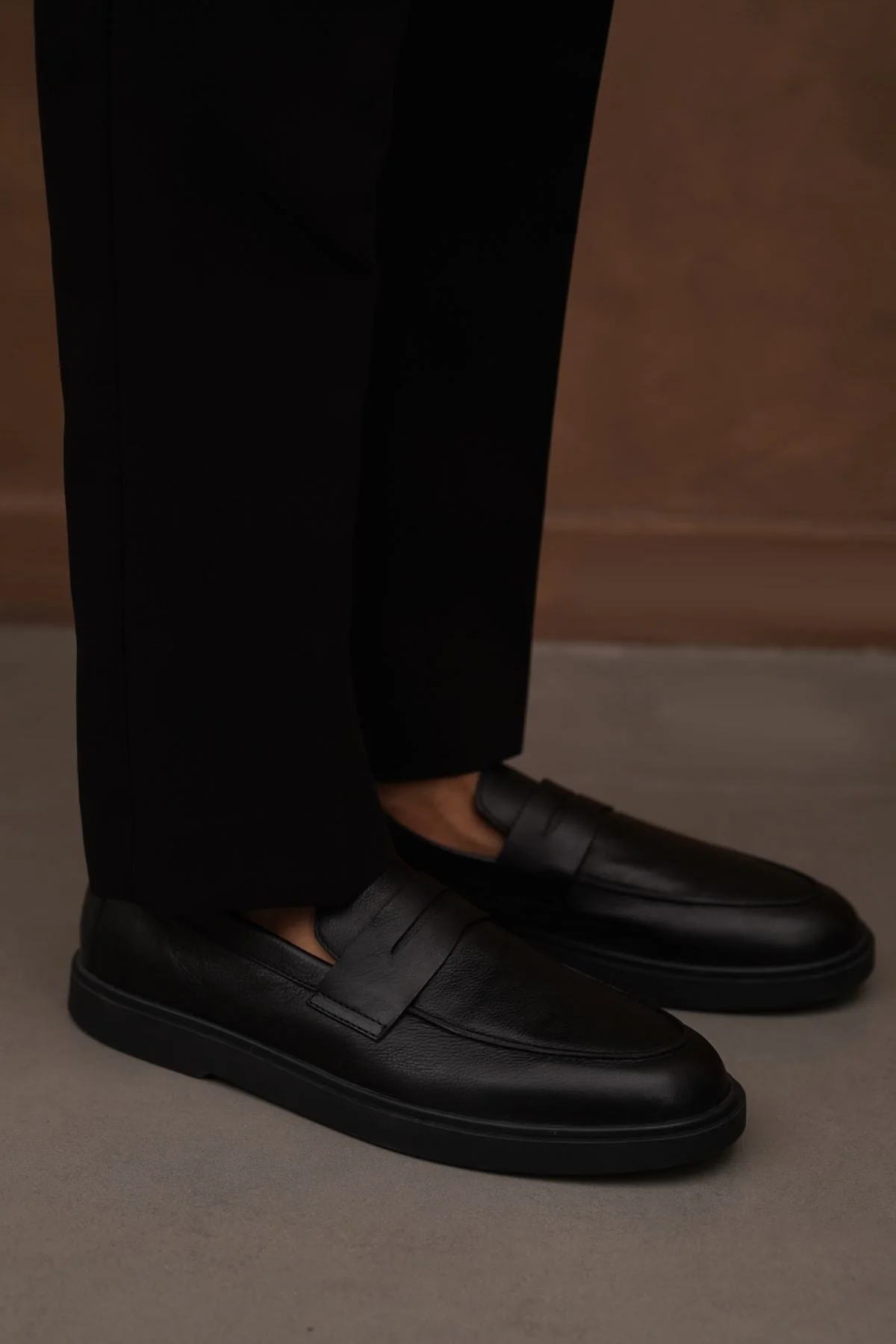 EVERYDAY LEATHER LOAFERS - Image 5