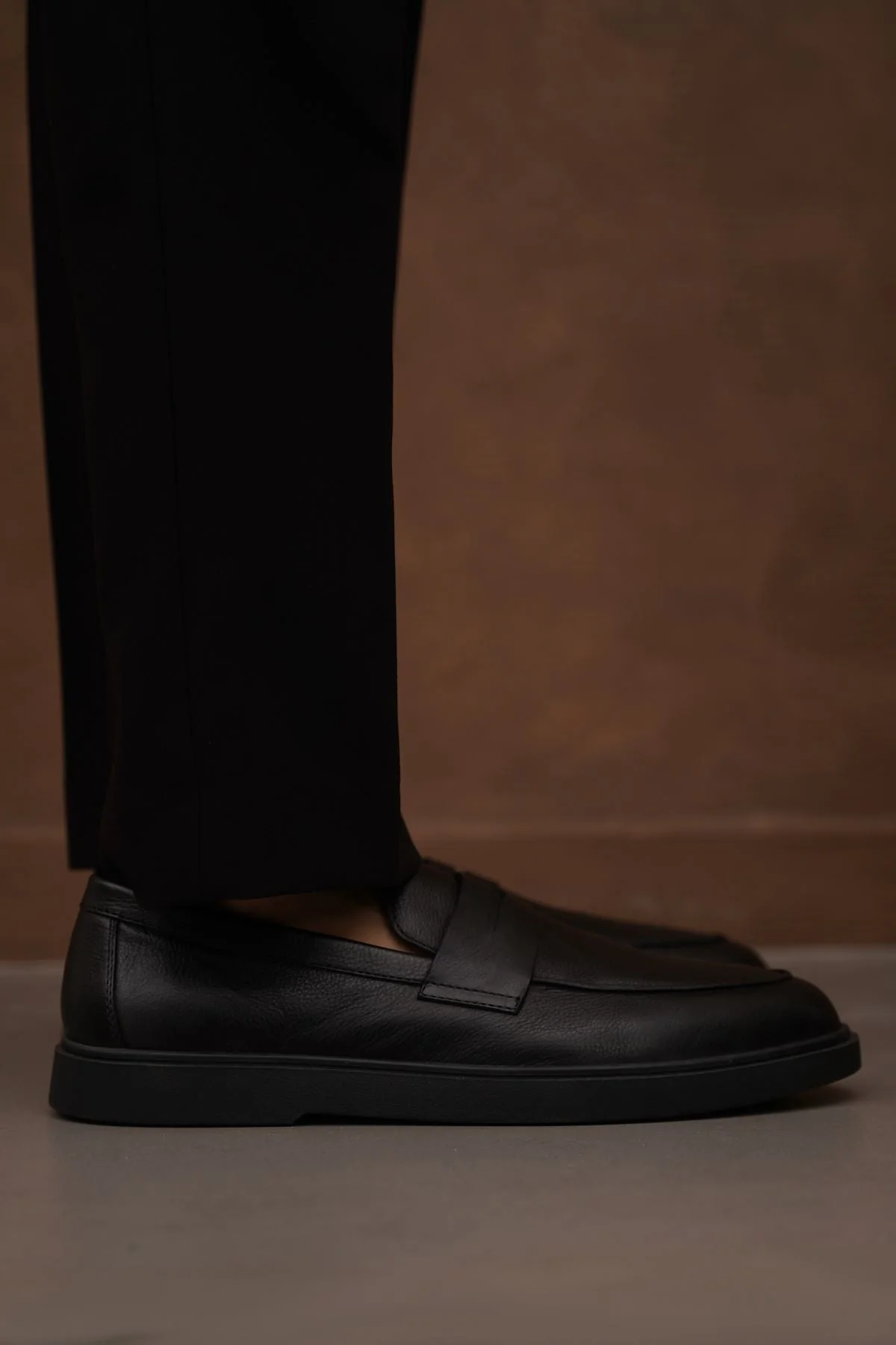 EVERYDAY LEATHER LOAFERS - Image 6