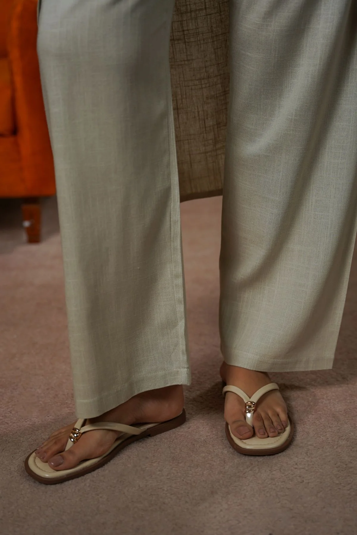 EVERYDAY LINEN BLEND PANTS - Image 5