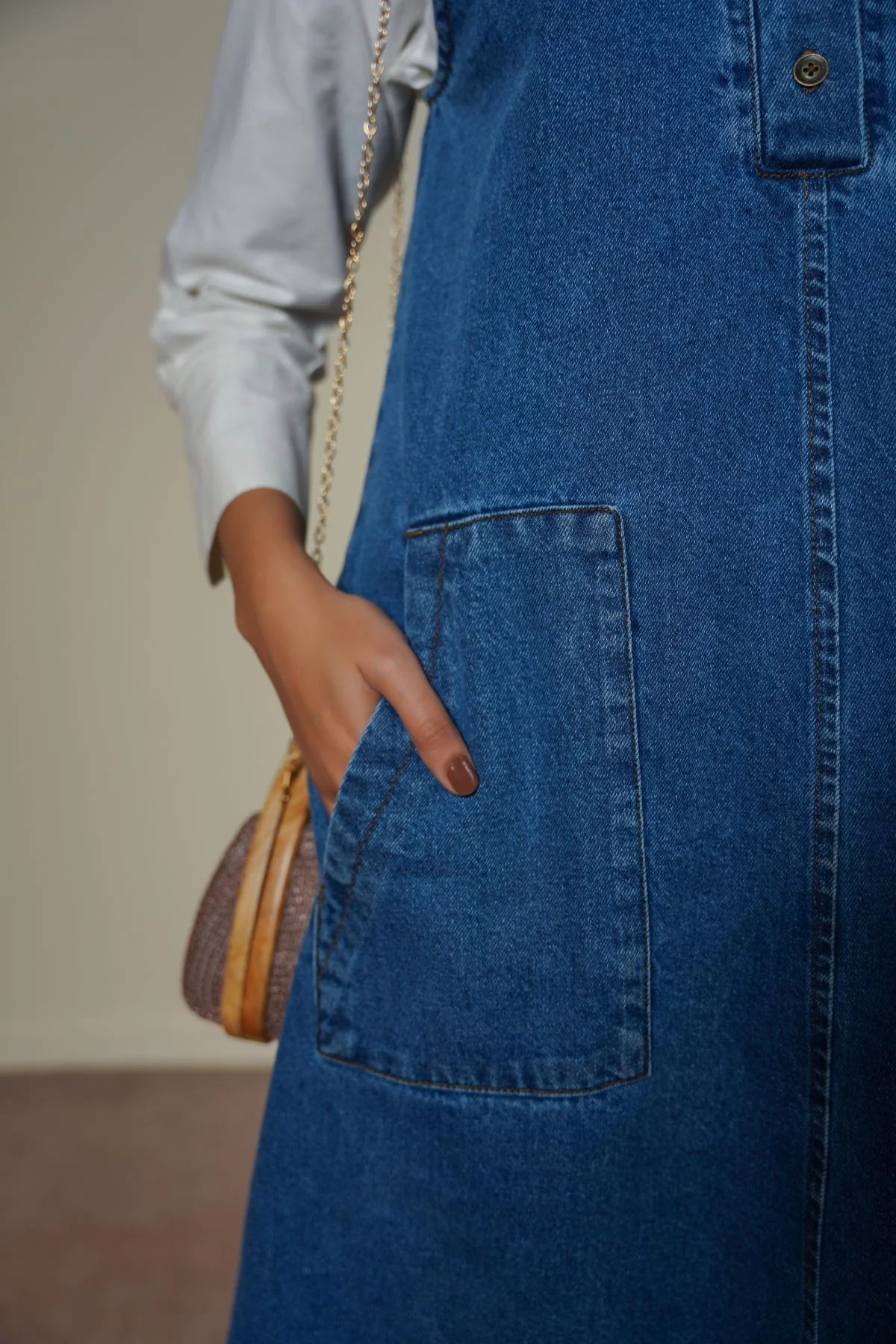 FARMHOUSE DENIM DRESS - Image 6
