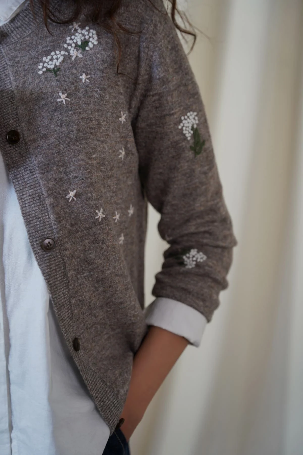 FEMME EMBROIDERED CARDIGAN