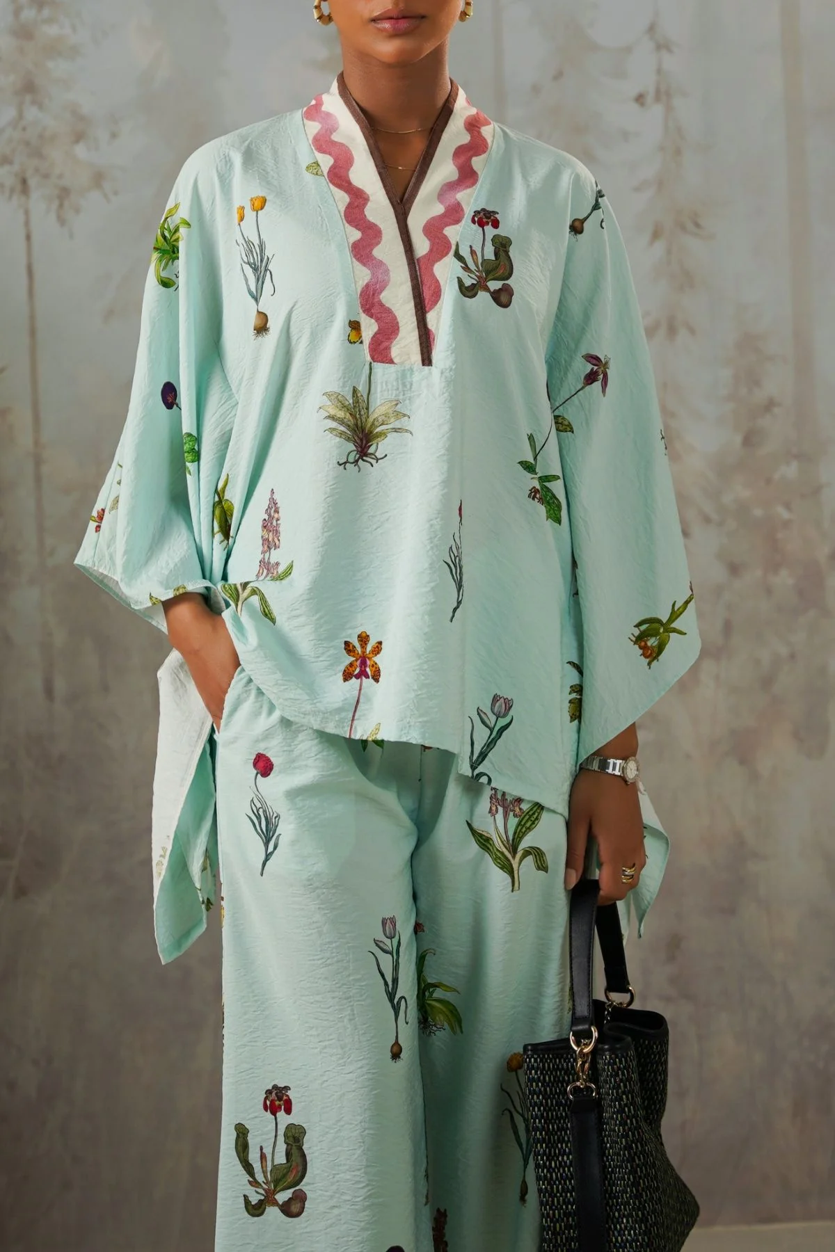 FLOWERS IN WATER KAFTAN SHIRT - Image 5