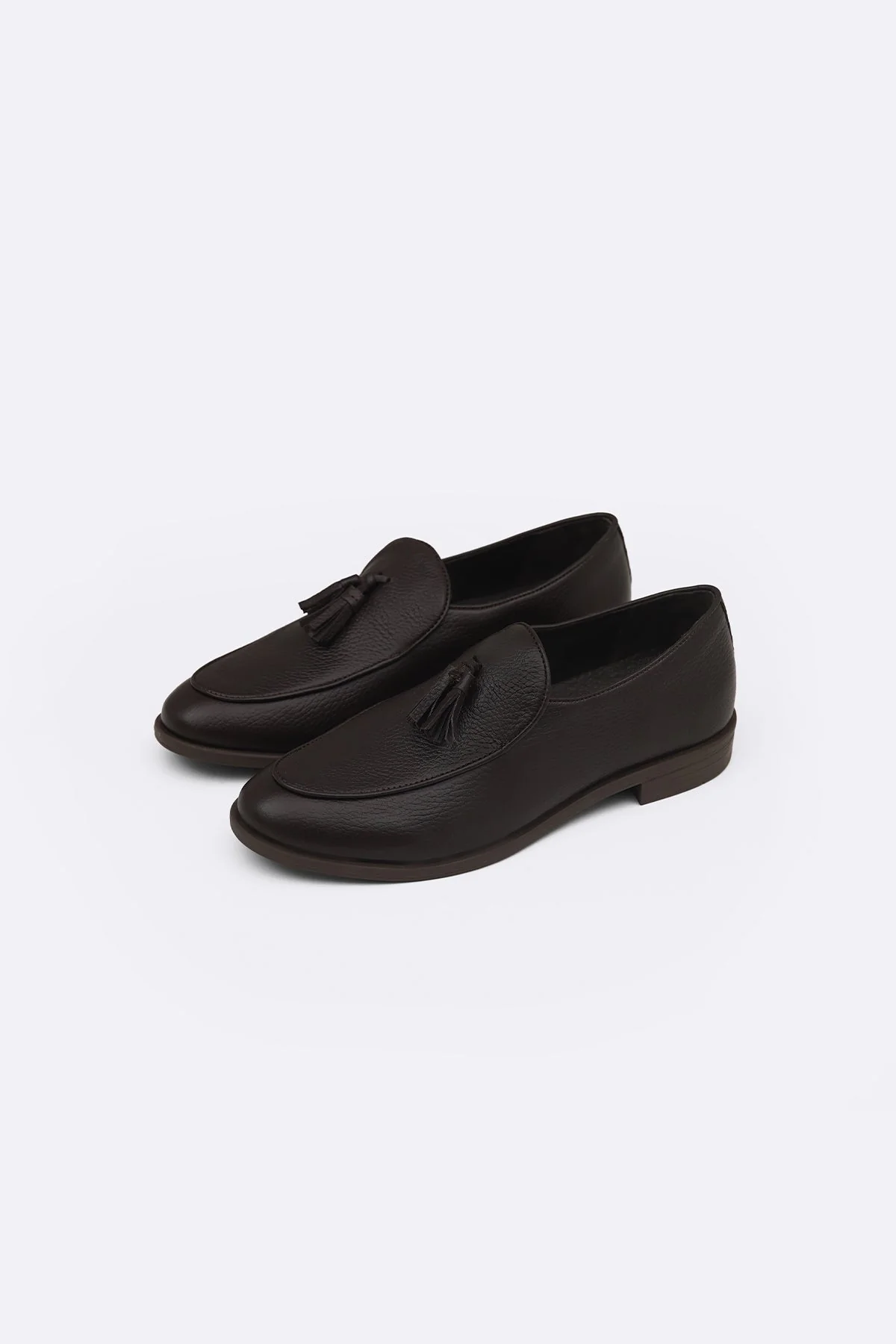 GRAINED LEATHER TASSEL LOAFERS - Image 4