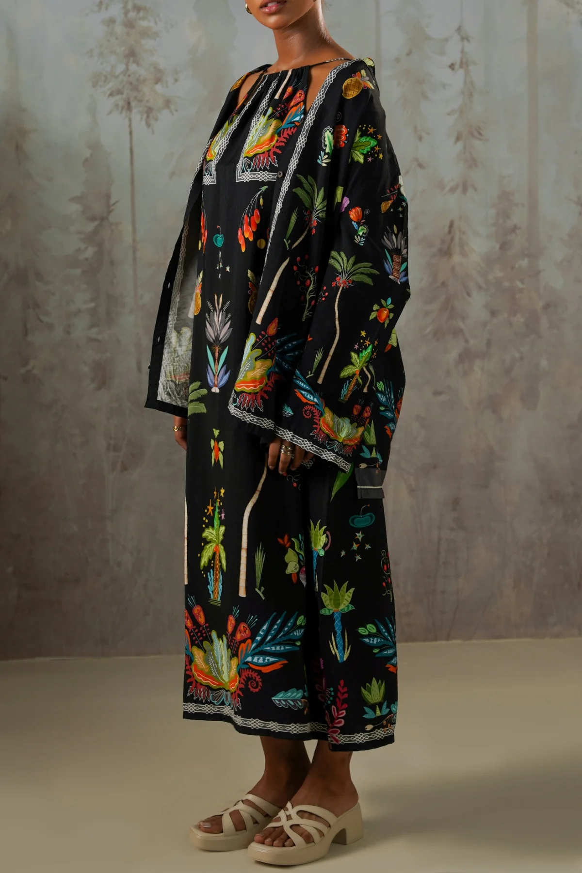 GREEN APPLE HALTER DRESS - Image 8