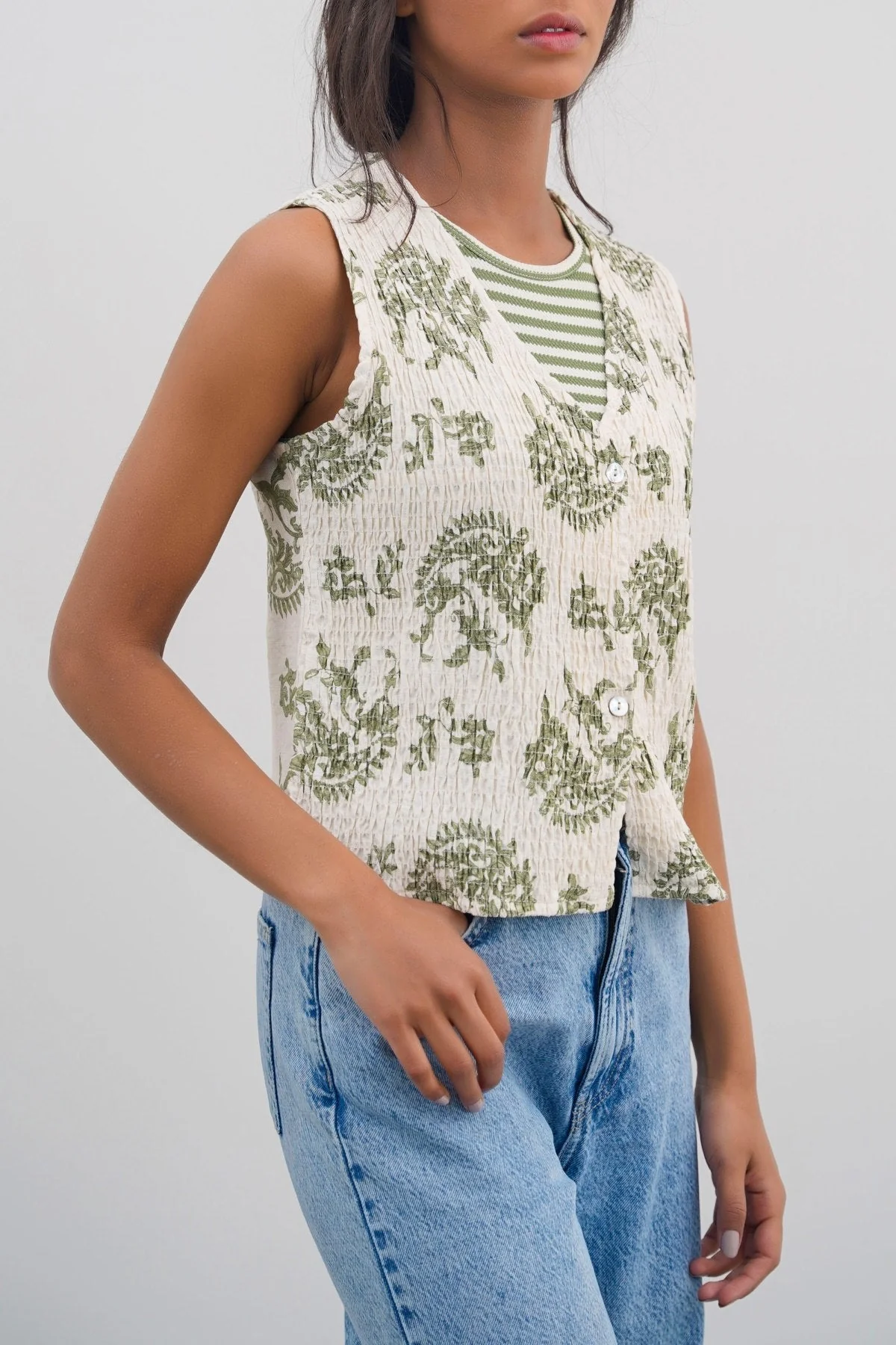 GREEN SMOCKED VEST - Image 4