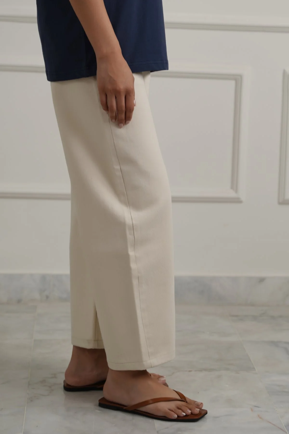 HIGH WAIST COCOON JEANS - Image 4
