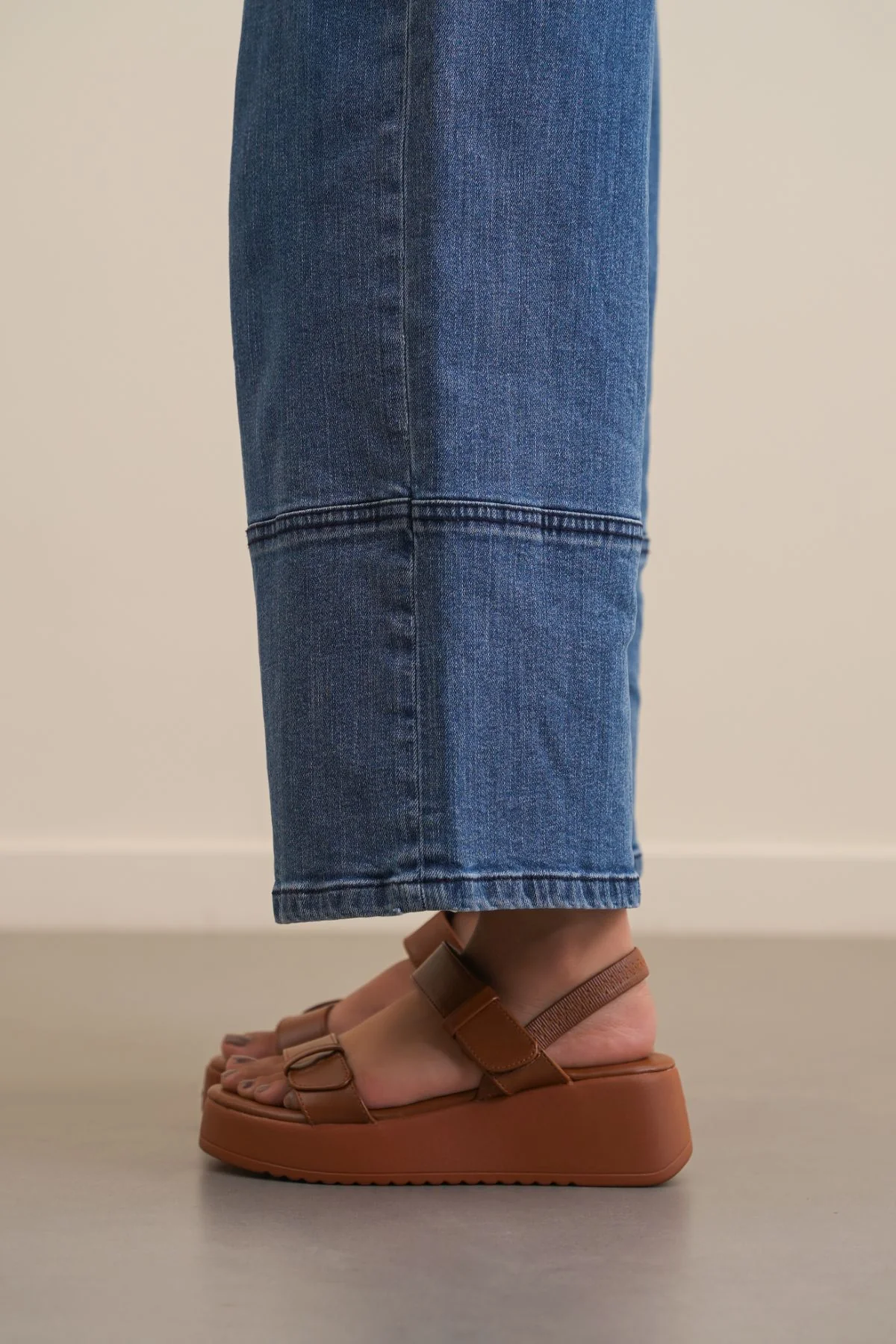 HOLIDAY MAMA SANDALS - Image 5