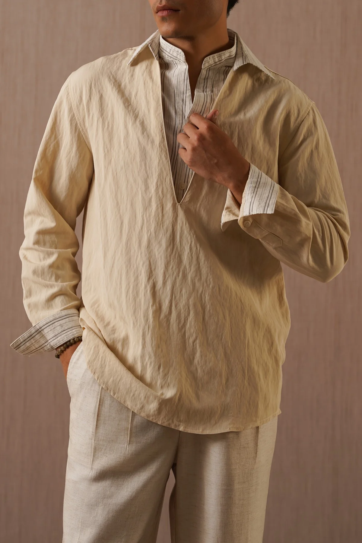 HOLIDAY SHIRT