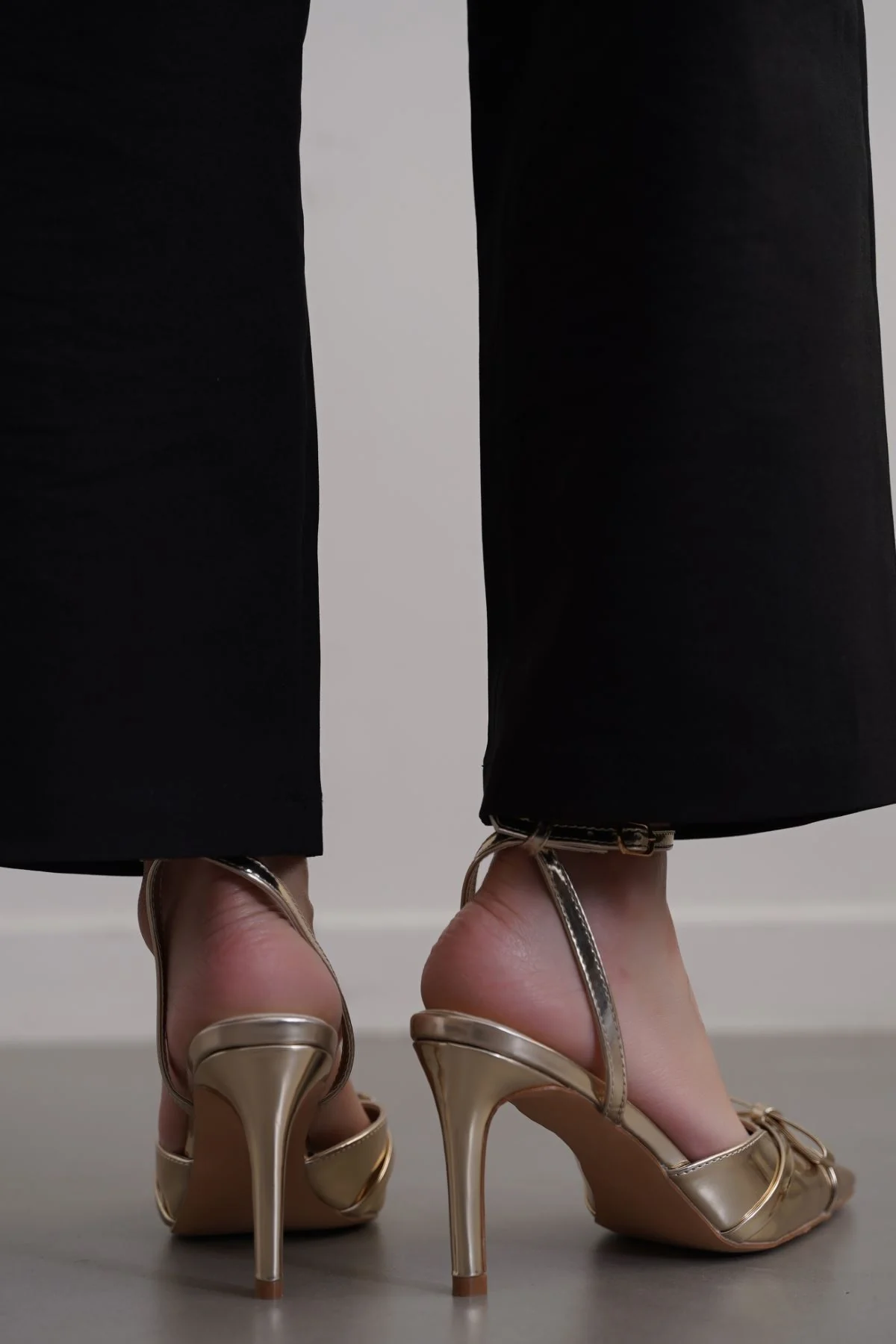 HOLLYWOOD BOW HEELS - Image 5