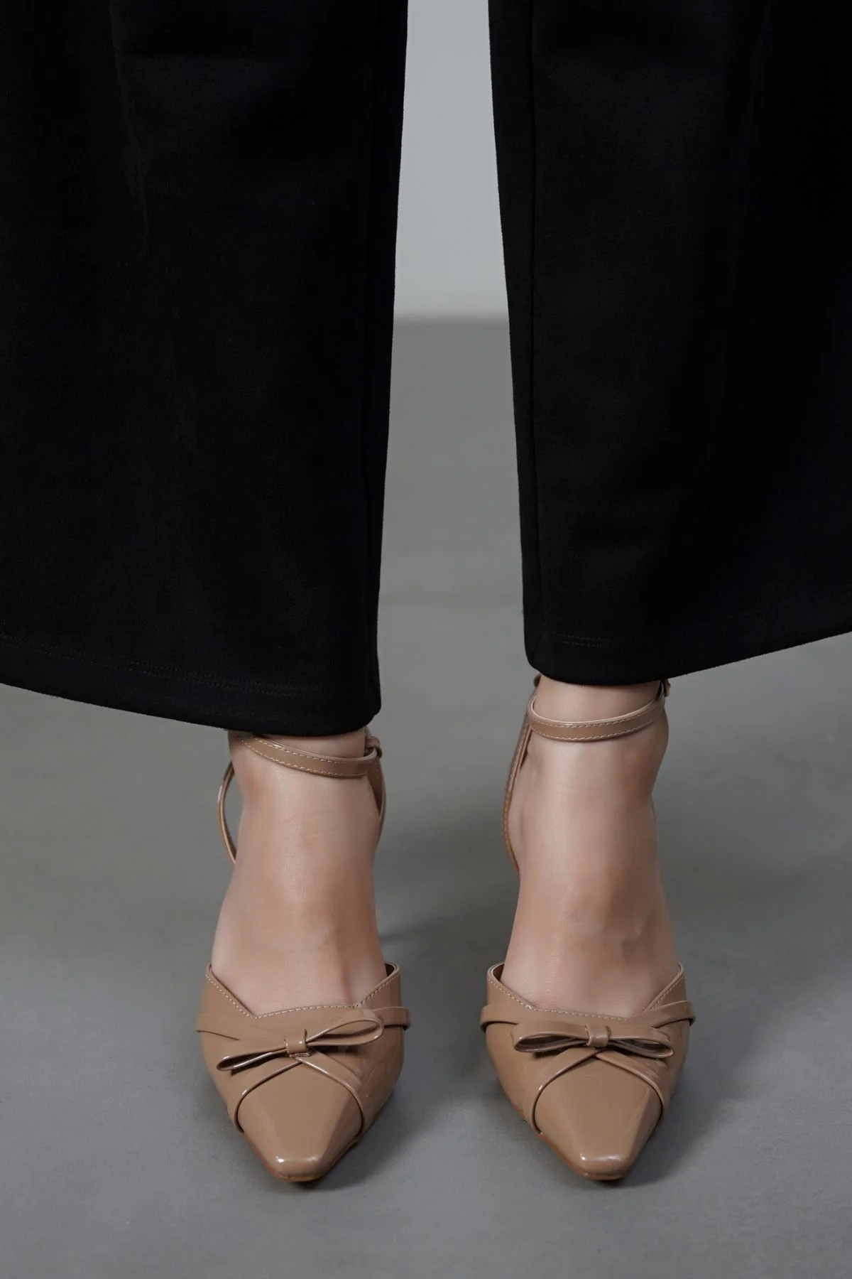 HOLLYWOOD BOW HEELS - Image 3