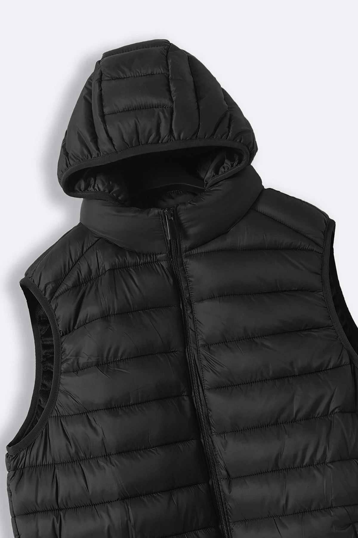 HOODED GILET - Image 7