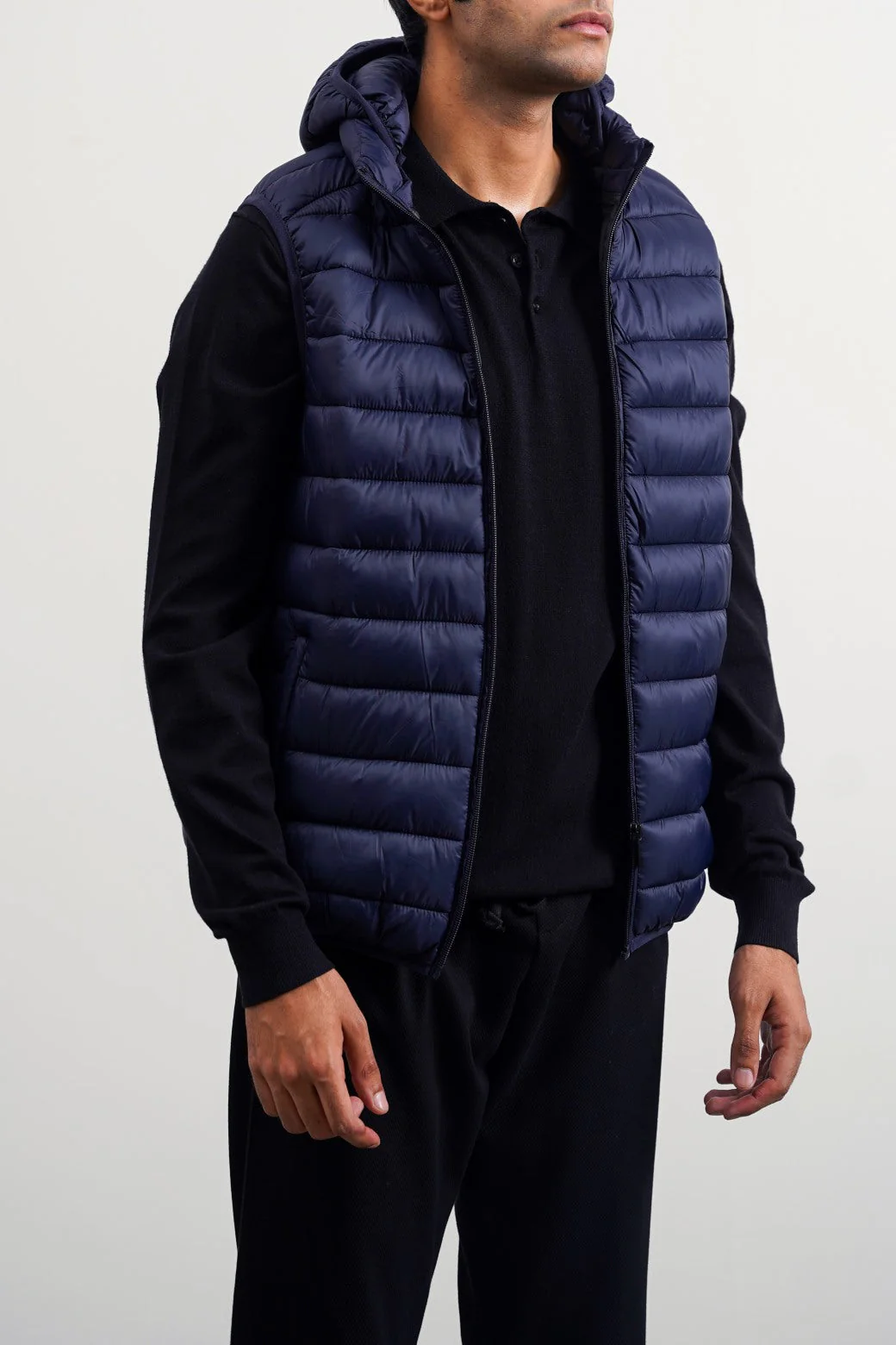 HOODED GILET - Image 3