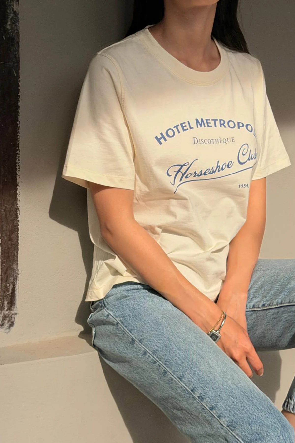 HOTEL METROPOLE TEE