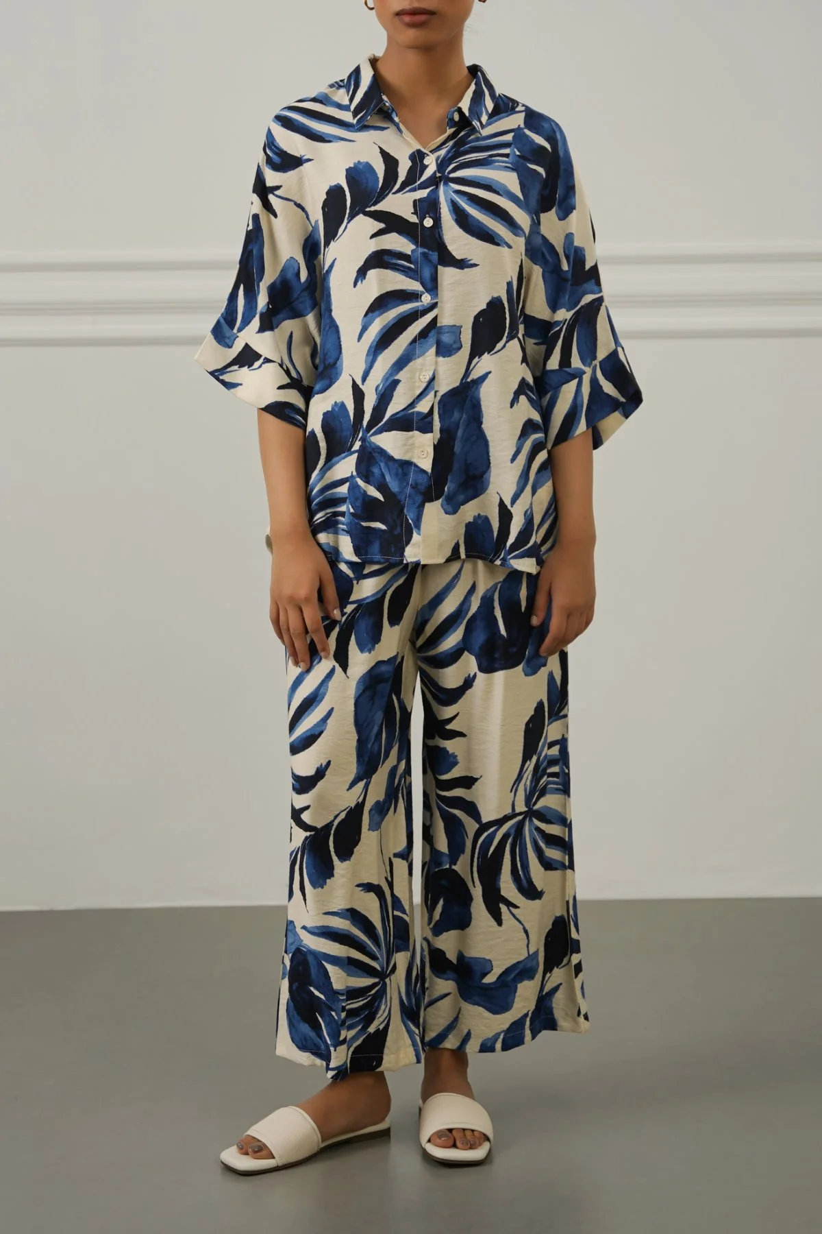 INDIGO PALM RESORT SHIRT - Image 3