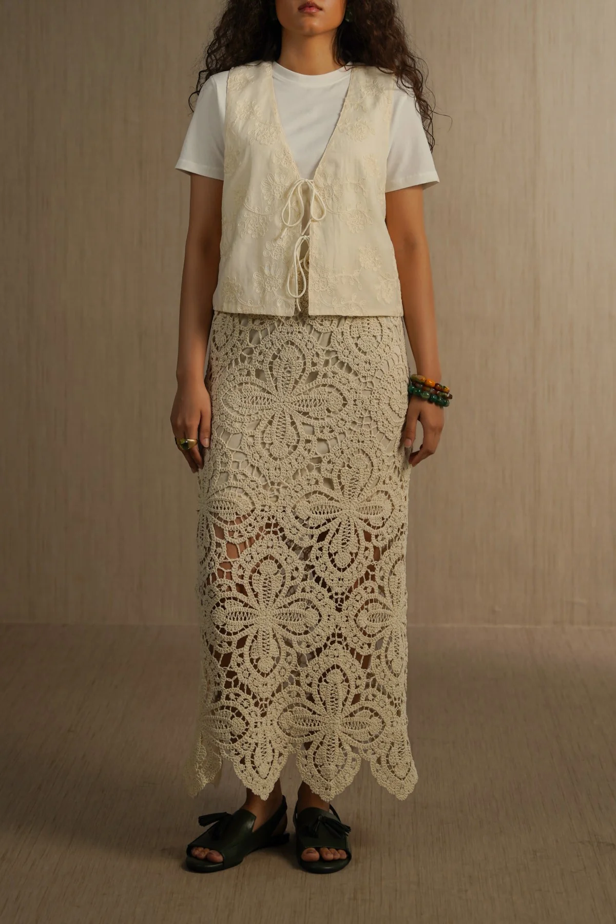 IVORY ARTISAN VEST - Image 4
