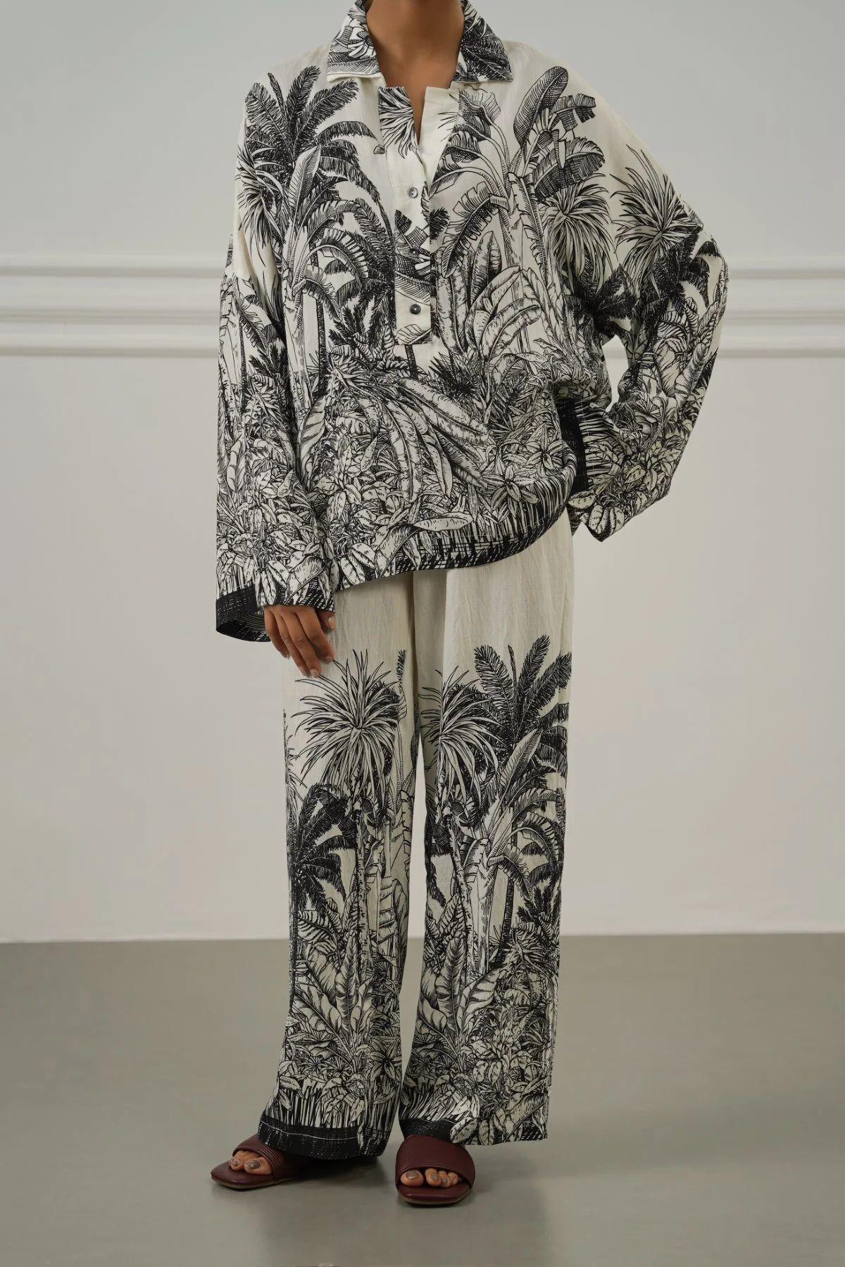 JUNGLE ETCH PANTS
