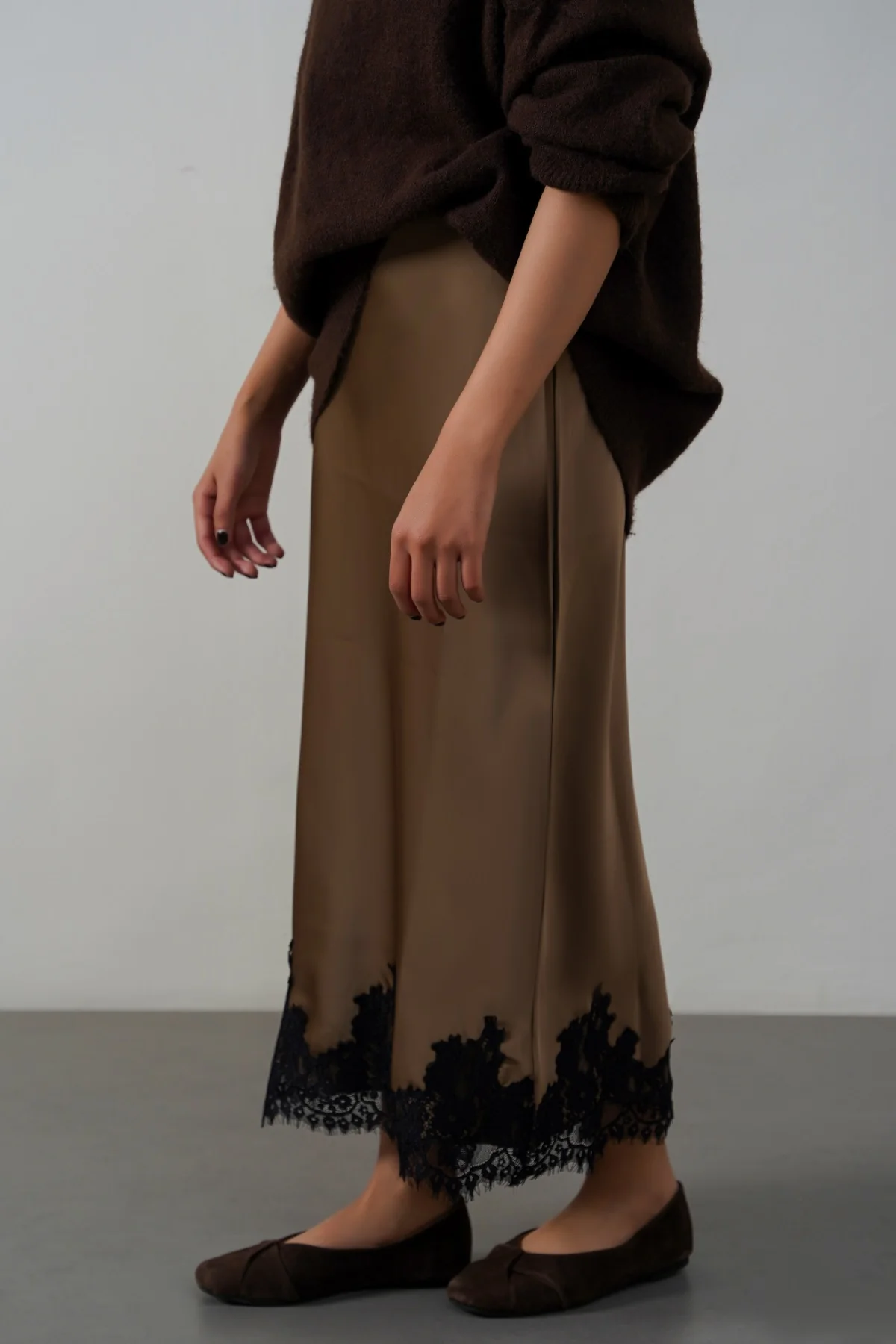 LACE AND SILK SKIRT - Image 5