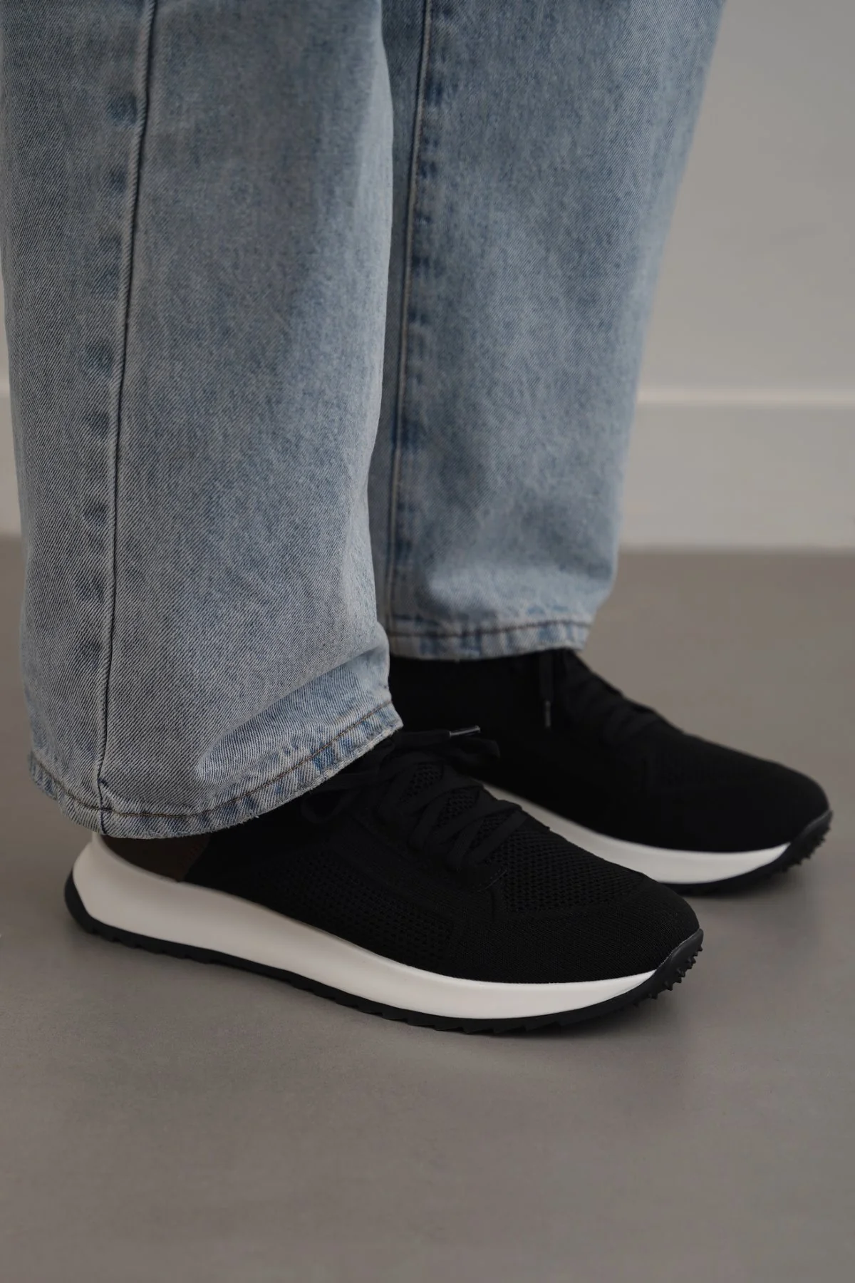LACE-UP KNIT SNEAKERS - Image 3
