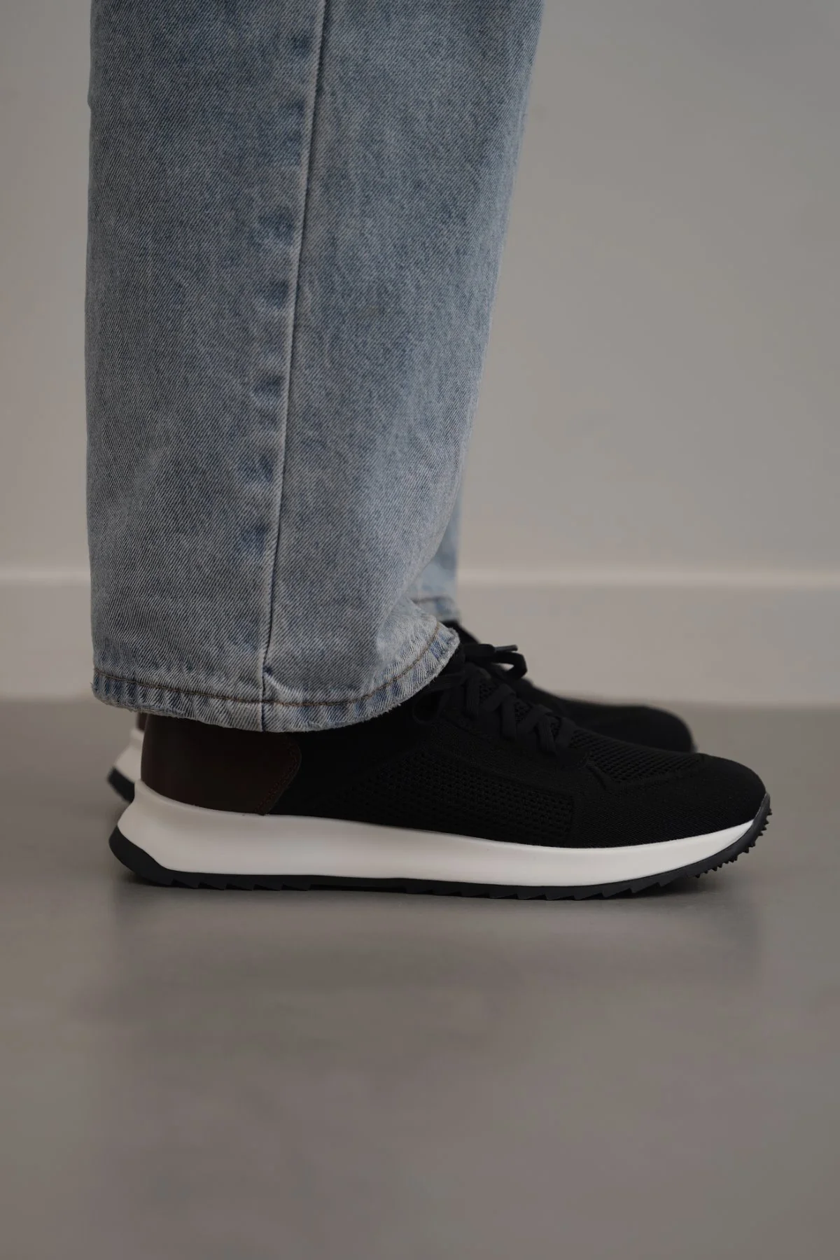 LACE-UP KNIT SNEAKERS - Image 5