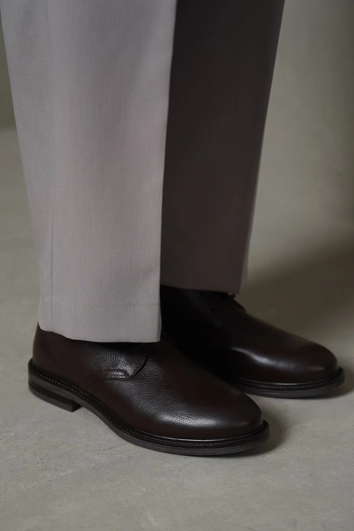 LACE UP LEATHER CHUKKA BOOT - Image 3