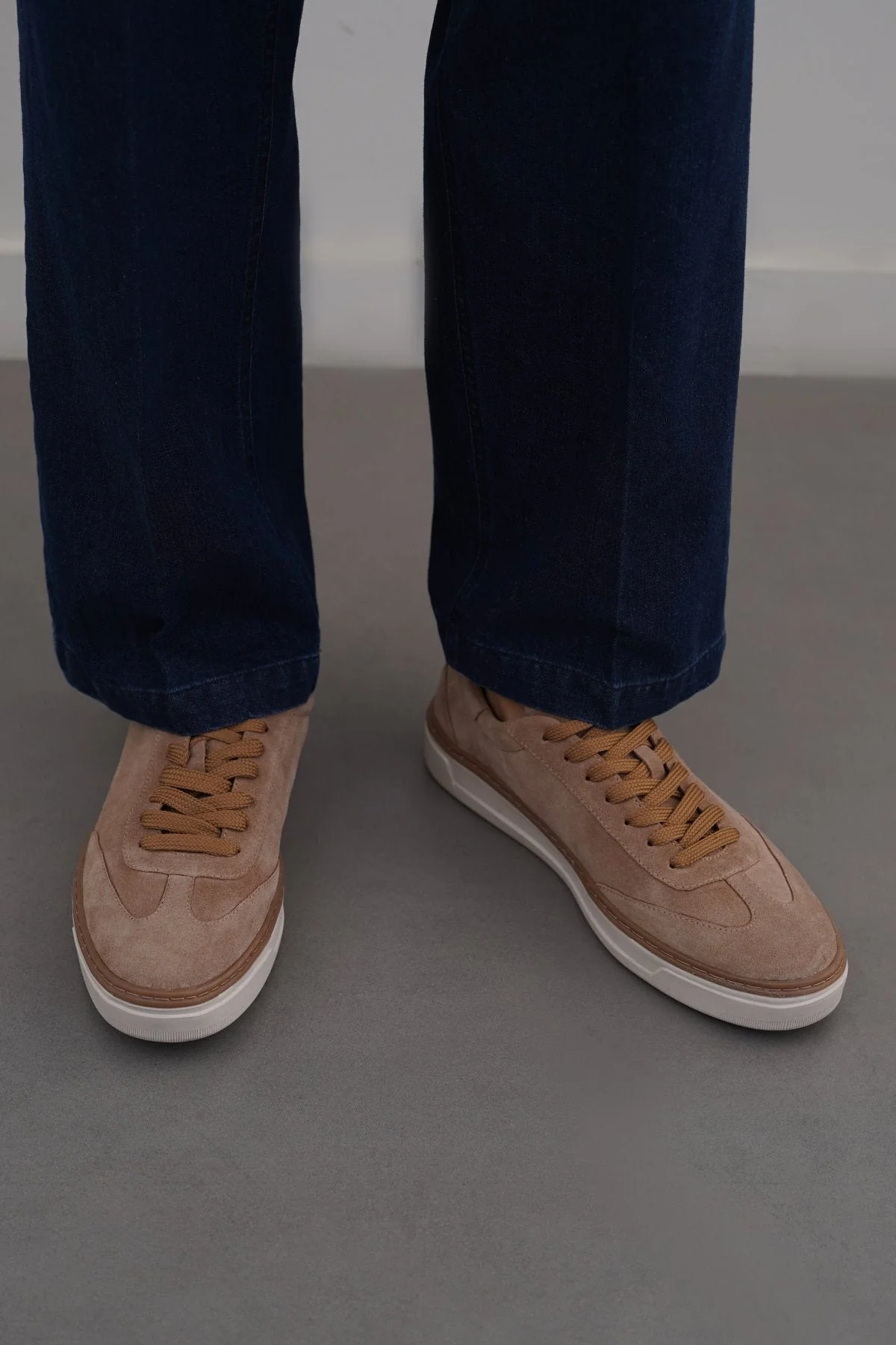 LACE-UP LEATHER SNEAKERS - Image 4