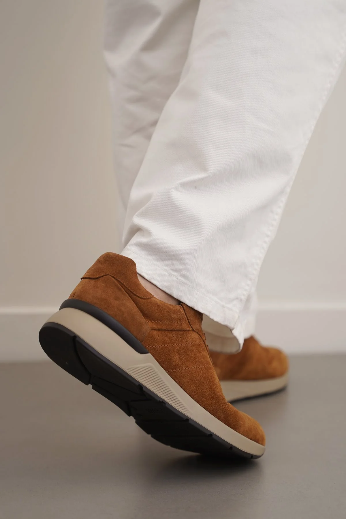LACE-UP LEATHER SNEAKERS - Image 5