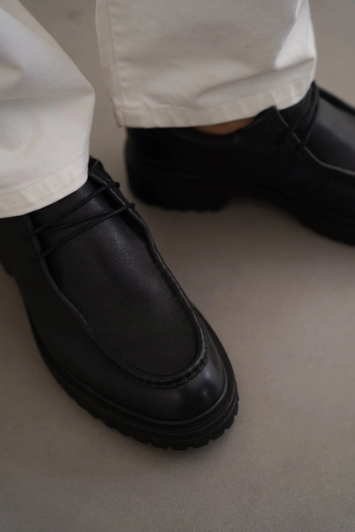 LEATHER MOC-TOE SHOES - Image 3