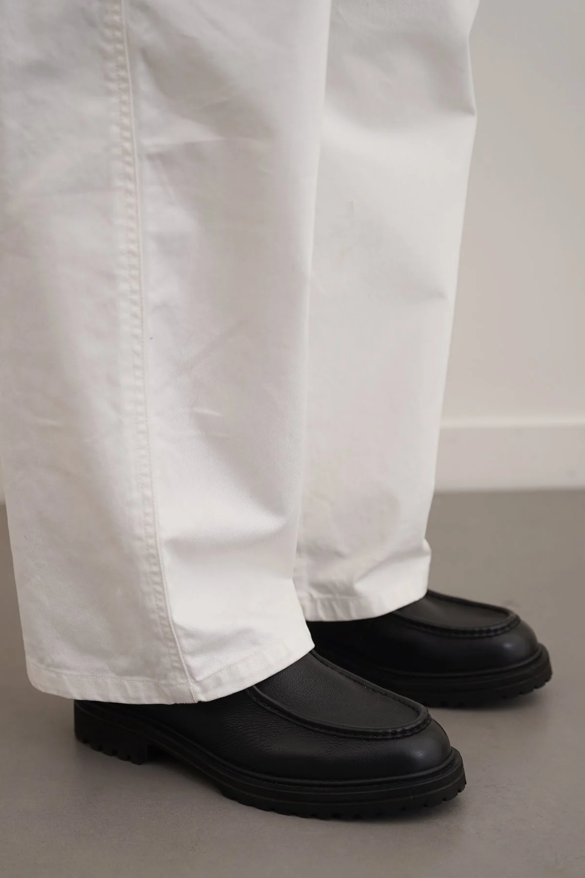 LEATHER MOC-TOE SHOES - Image 4