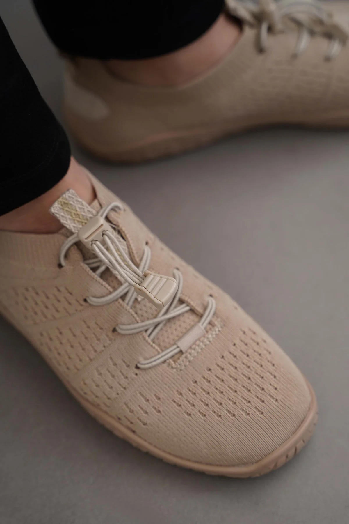 CITY WALKING SNEAKERS - Image 3