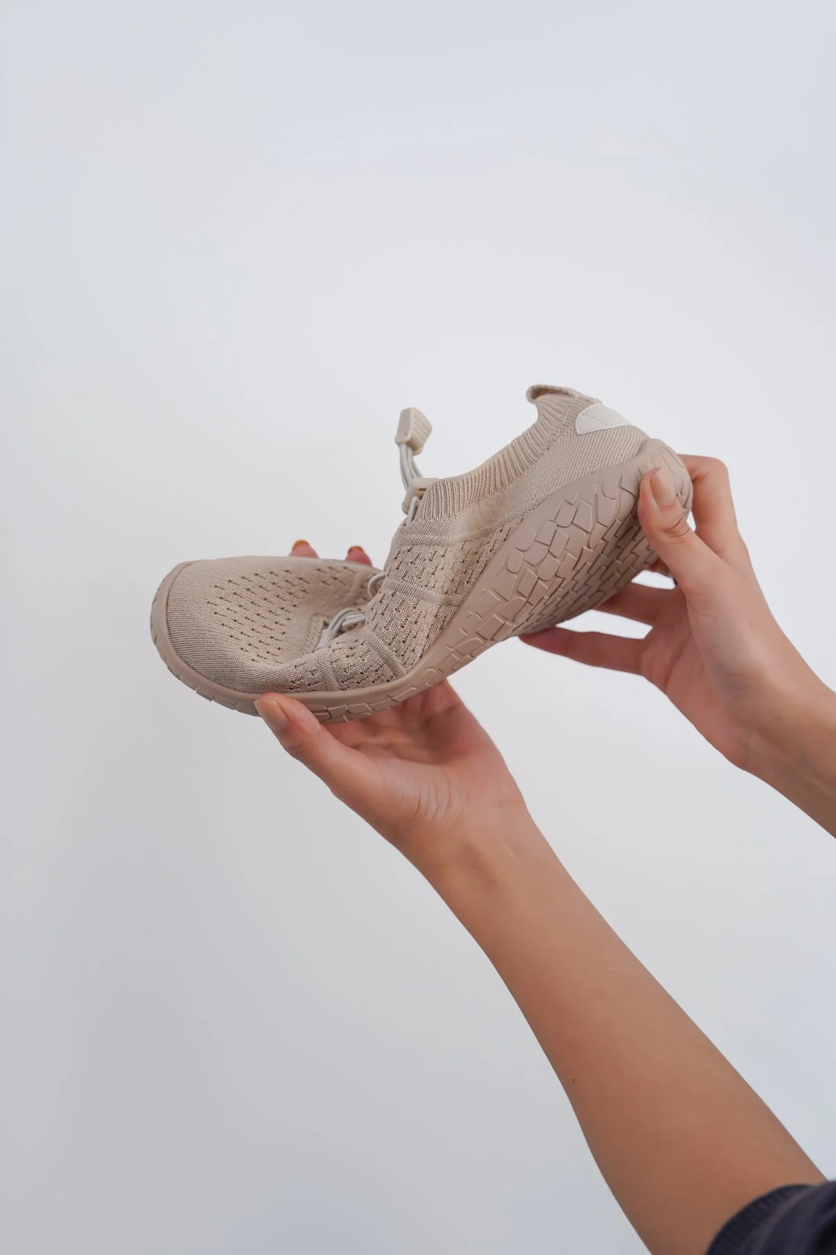 CITY WALKING SNEAKERS - Image 7