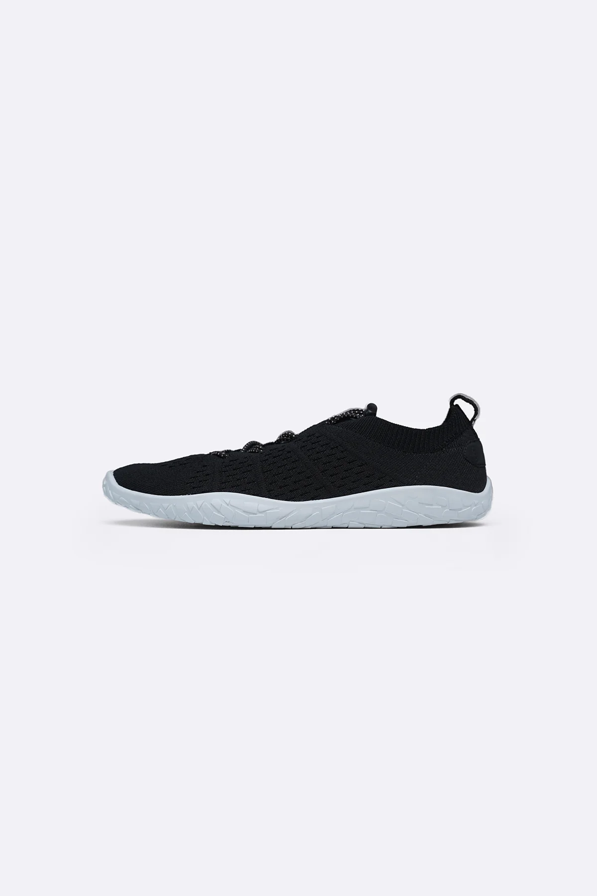 CITY WALKING SNEAKERS