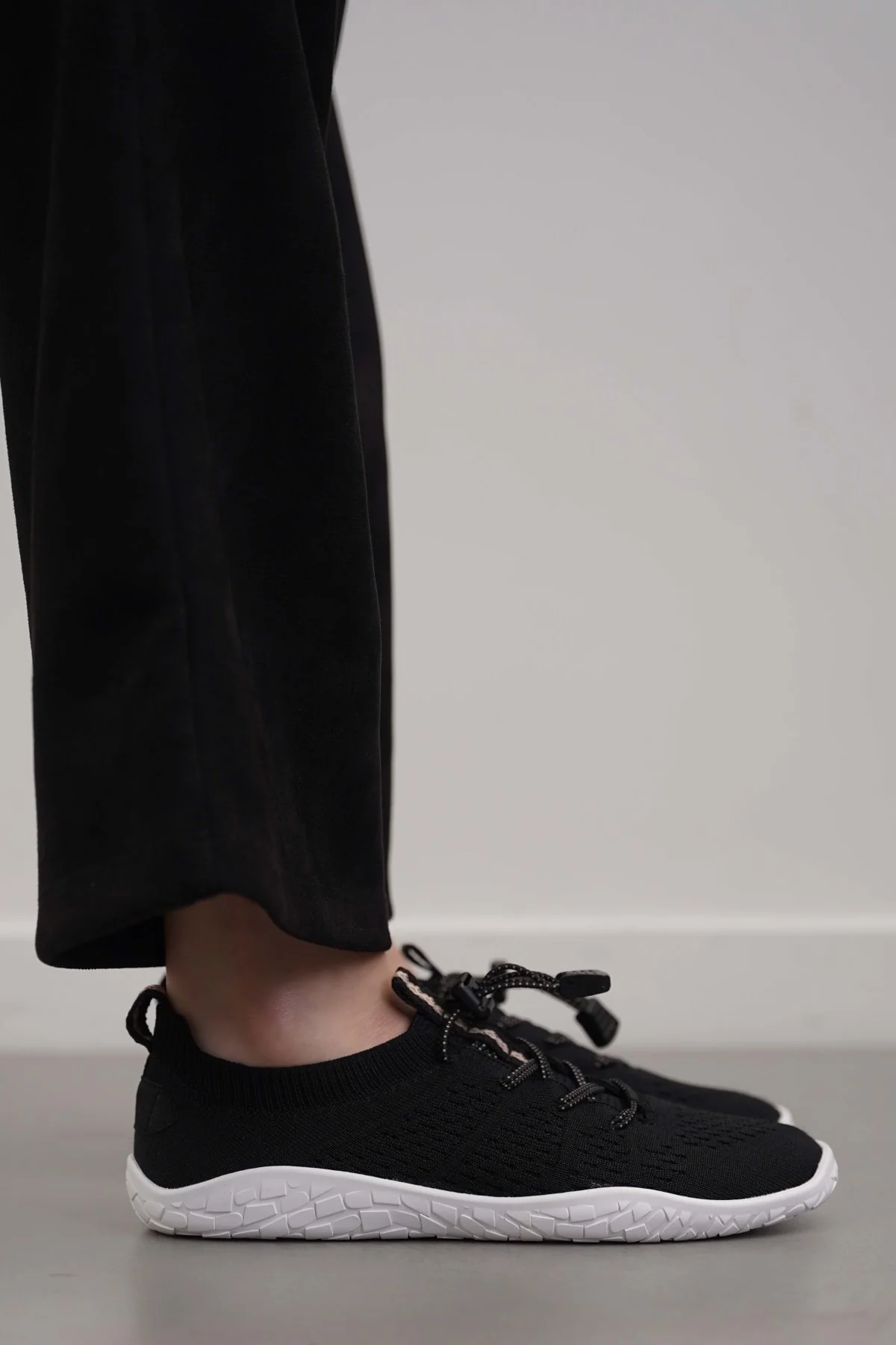 CITY WALKING SNEAKERS - Image 5