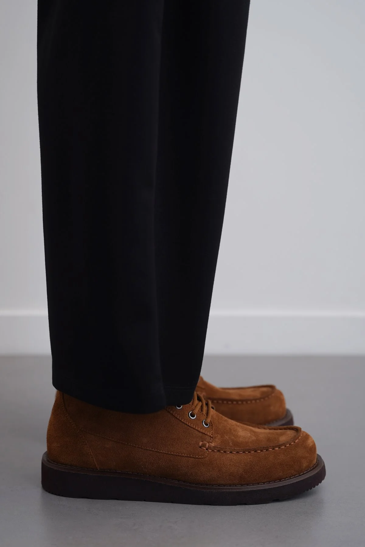 SUEDE HIGH-ANKLE BOOT - Image 6