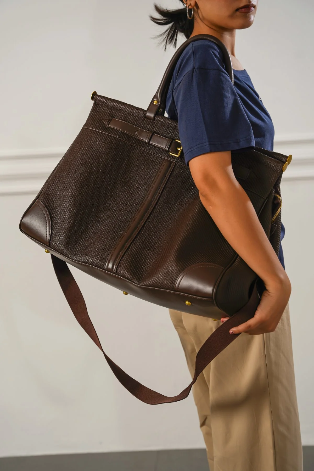 LARGE WEEKENDER BAG - Image 2