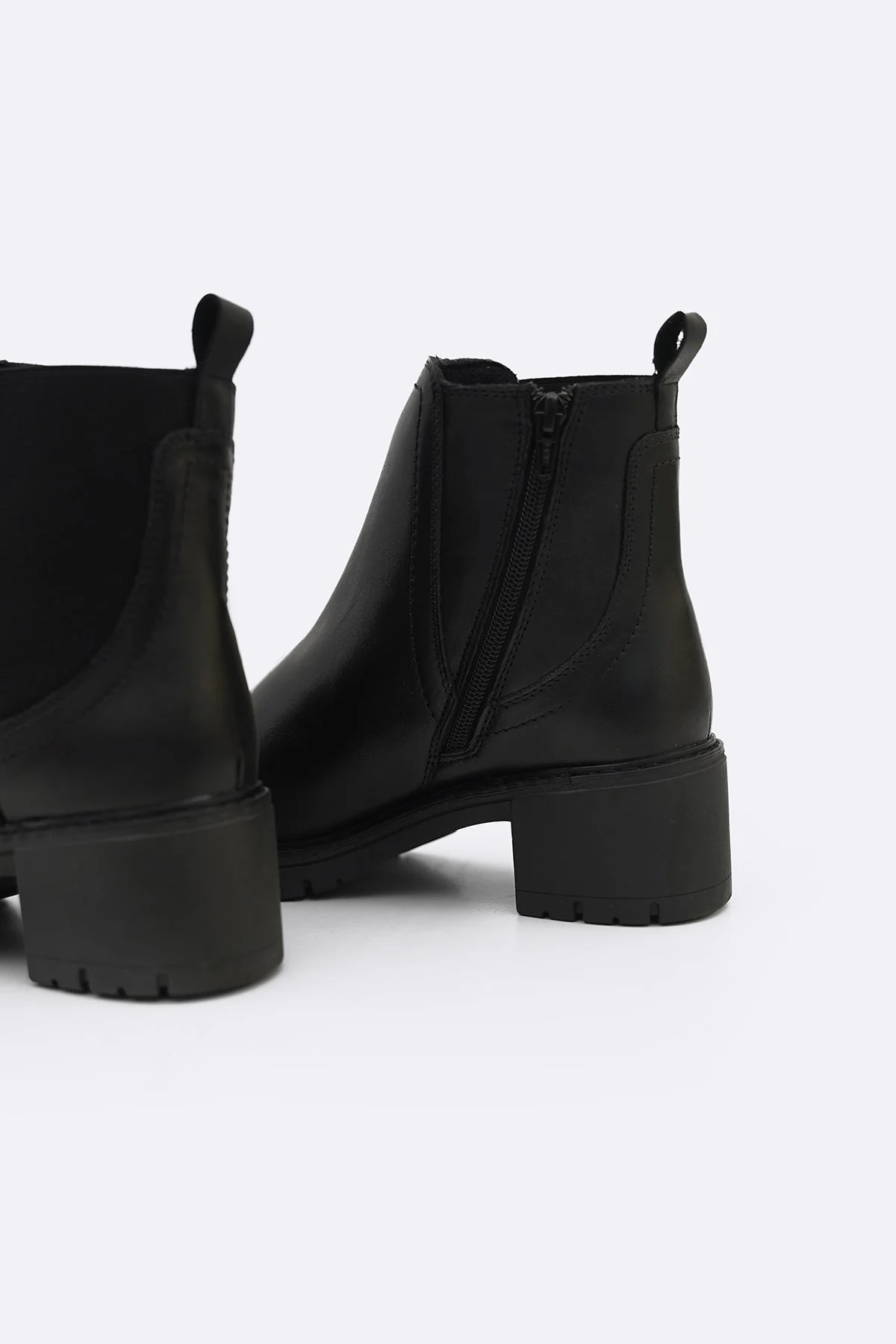 LEATHER CHELSEA BOOTS - Image 8