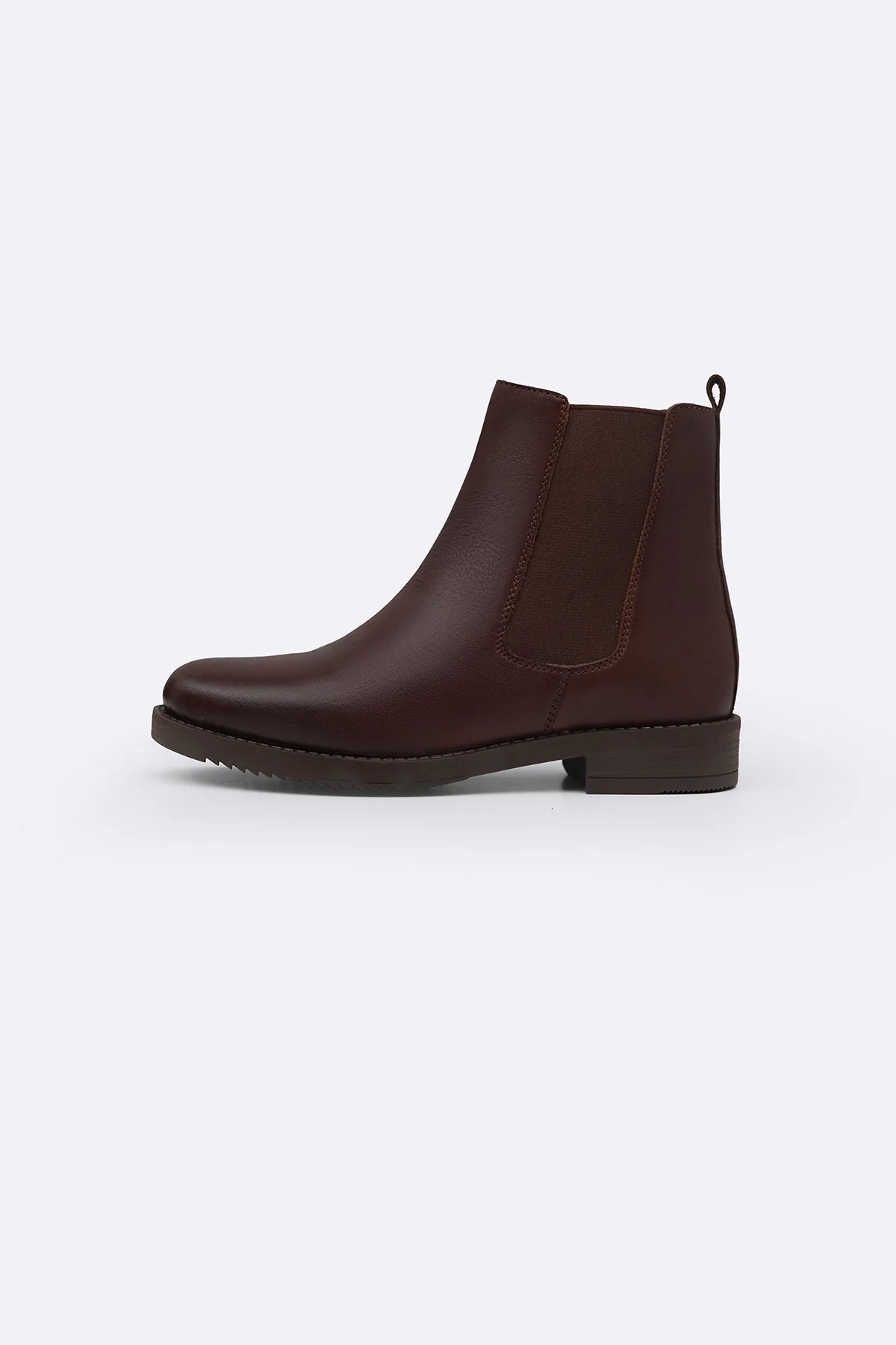 LEATHER CHELSEA BOOTS