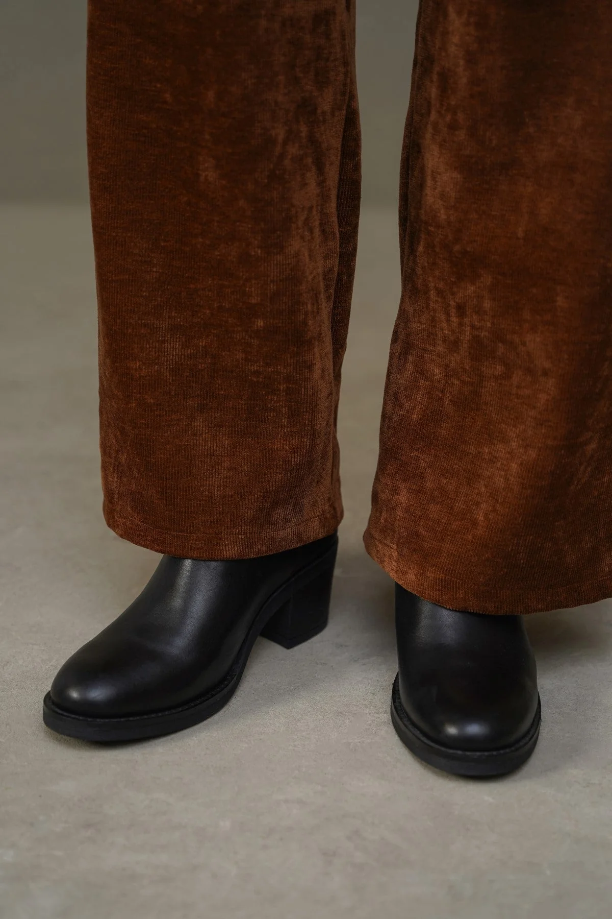 BLOCK LEATHER BOOTS - Image 4